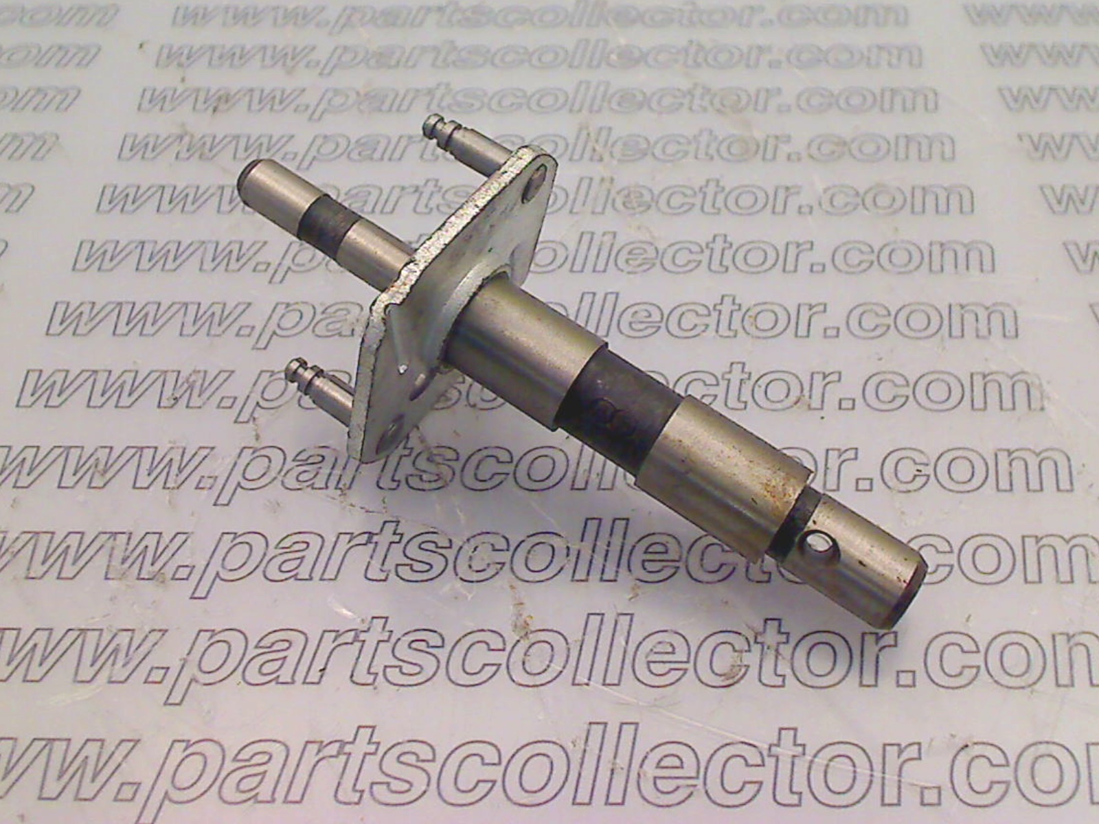 DISTRIBUTOR SHAFT