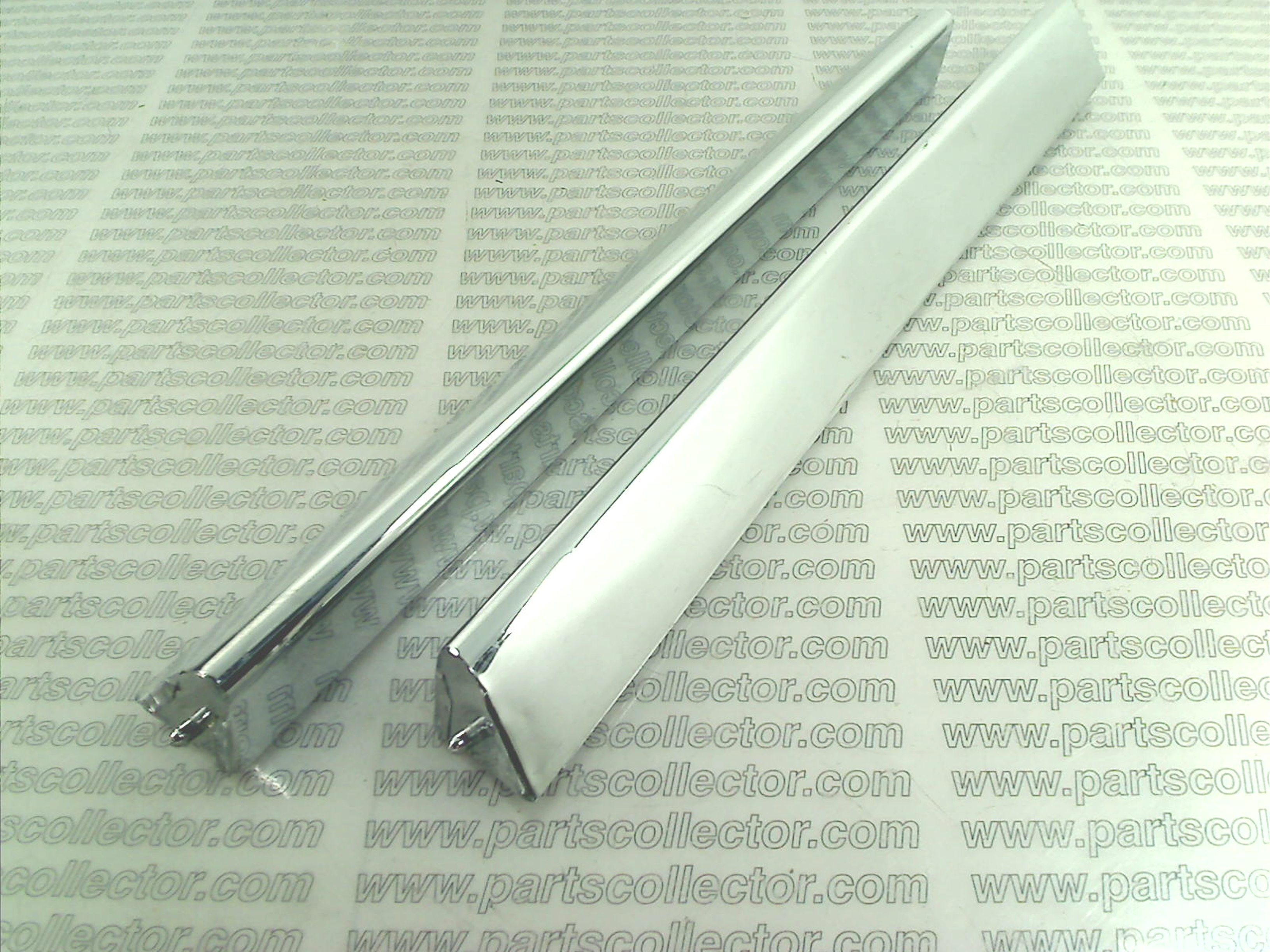 BAFFI MASCHERINA PRESA ARIA FRONTALE ALFA ROMEO GIULIETTA SPIDER 101