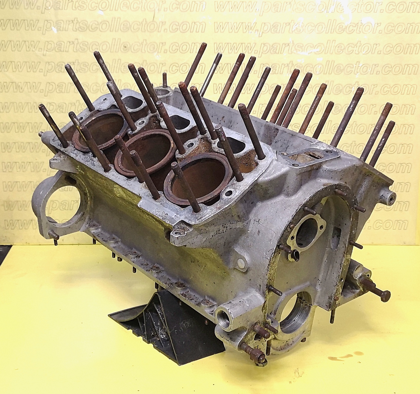ENGINE BLOCK