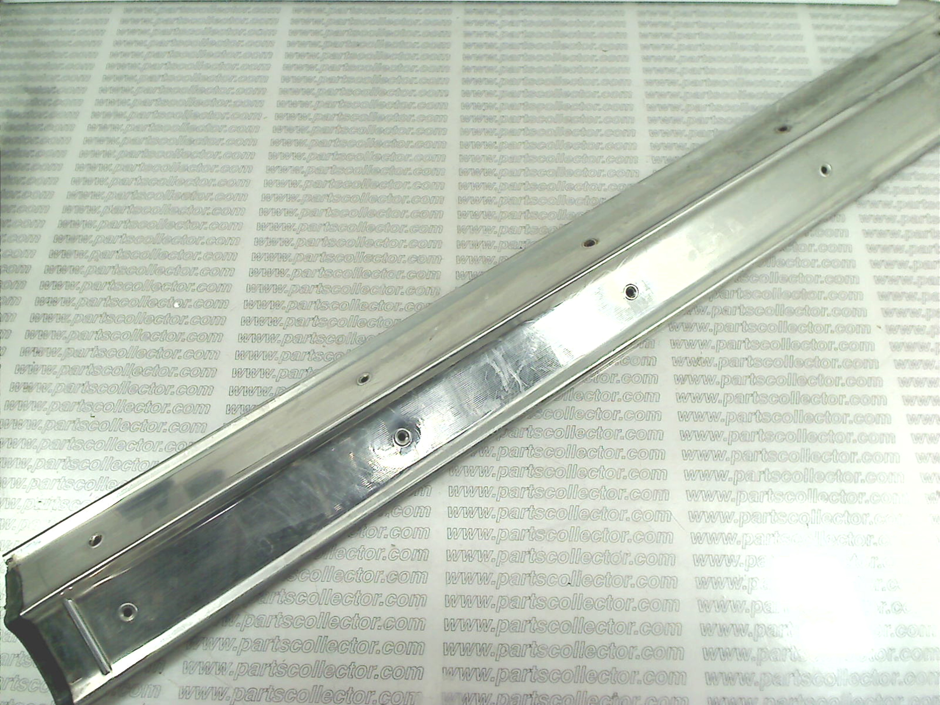 RIGHT FRONT DOOR SILL FLAMINIA