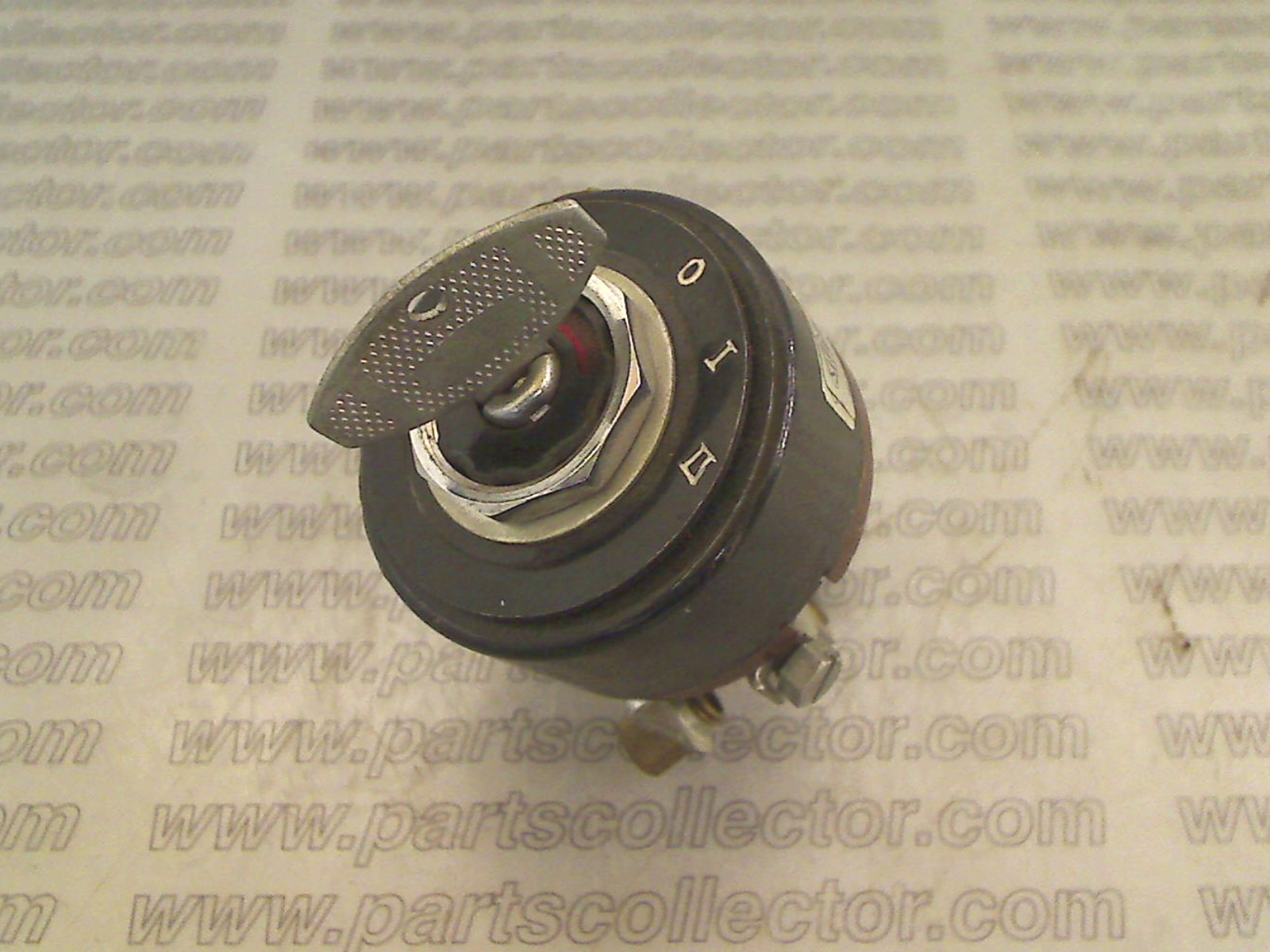 IGNITION SWITCH WITH KEY