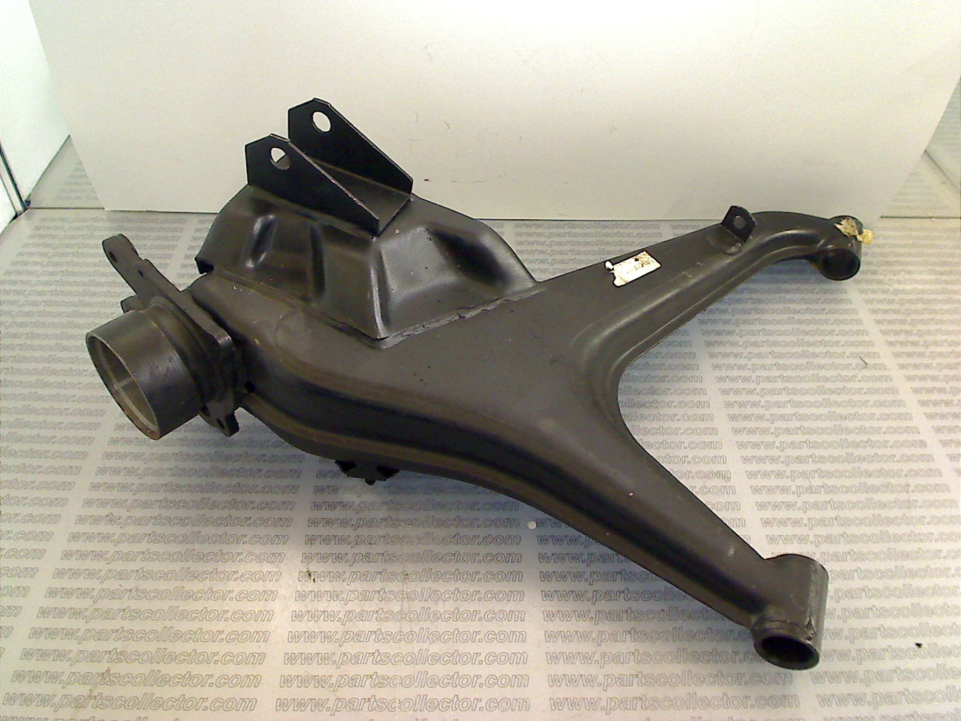 RH REAR ARM