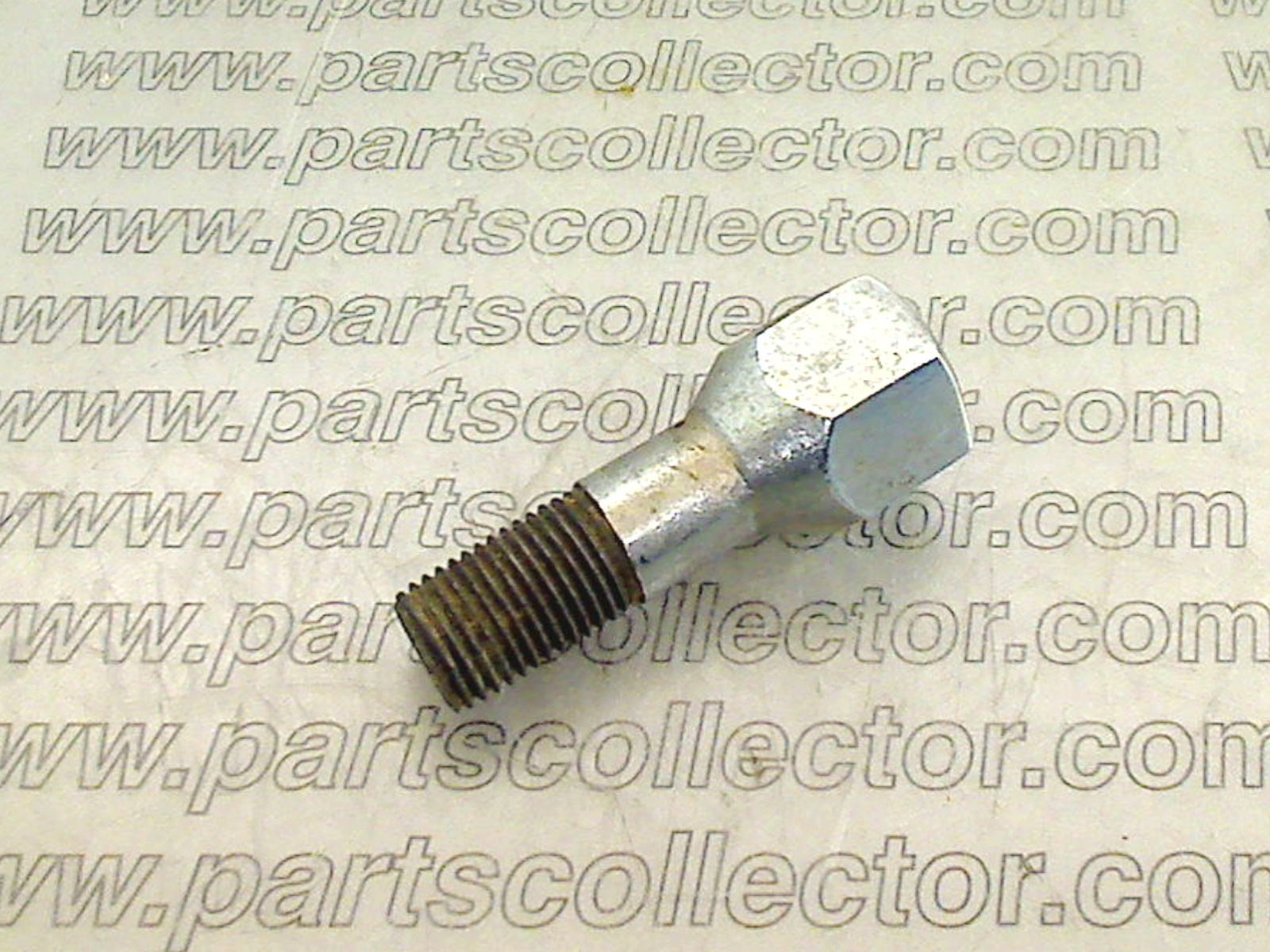 REAR WHEEL BOLT