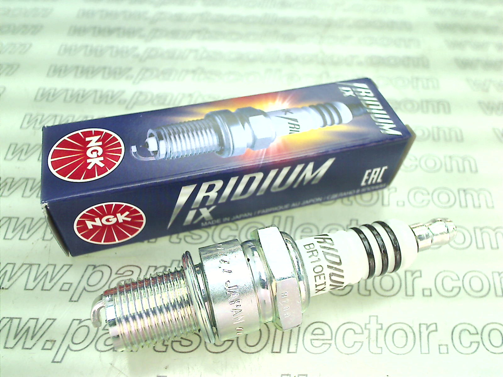 SPARK PLUG