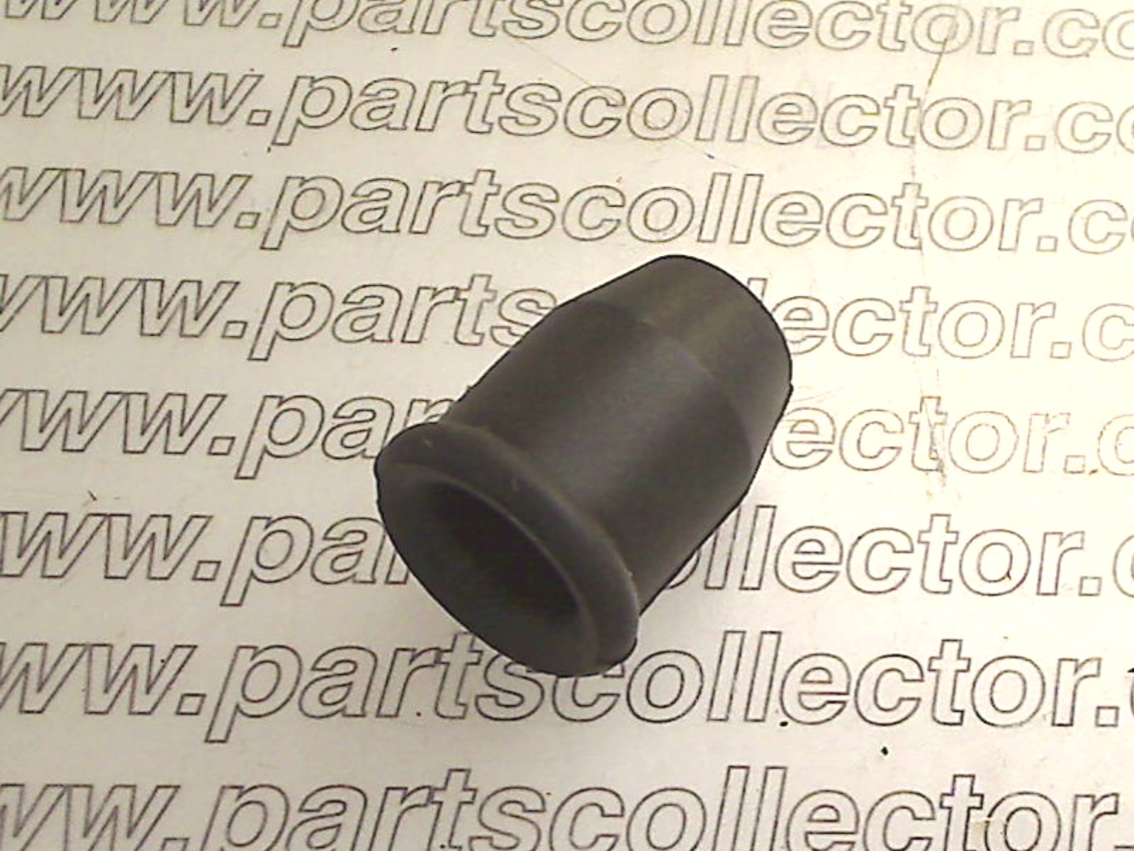 SPARK PLUG PROTECTION CAP  