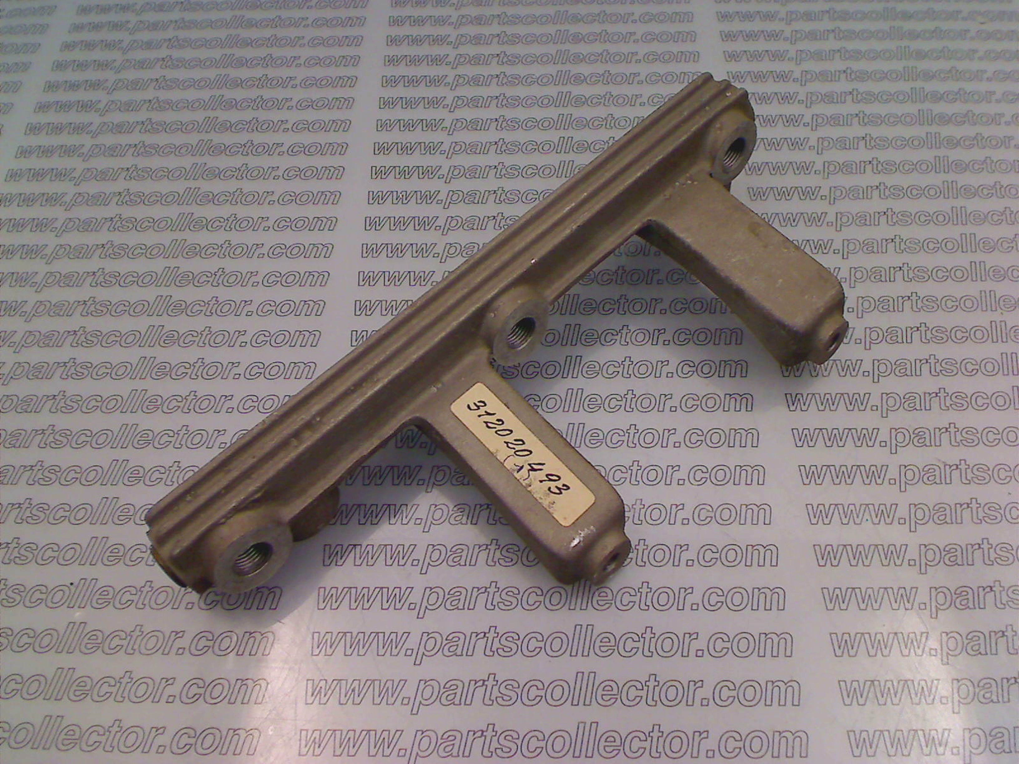 LH FUEL MANIFOLD