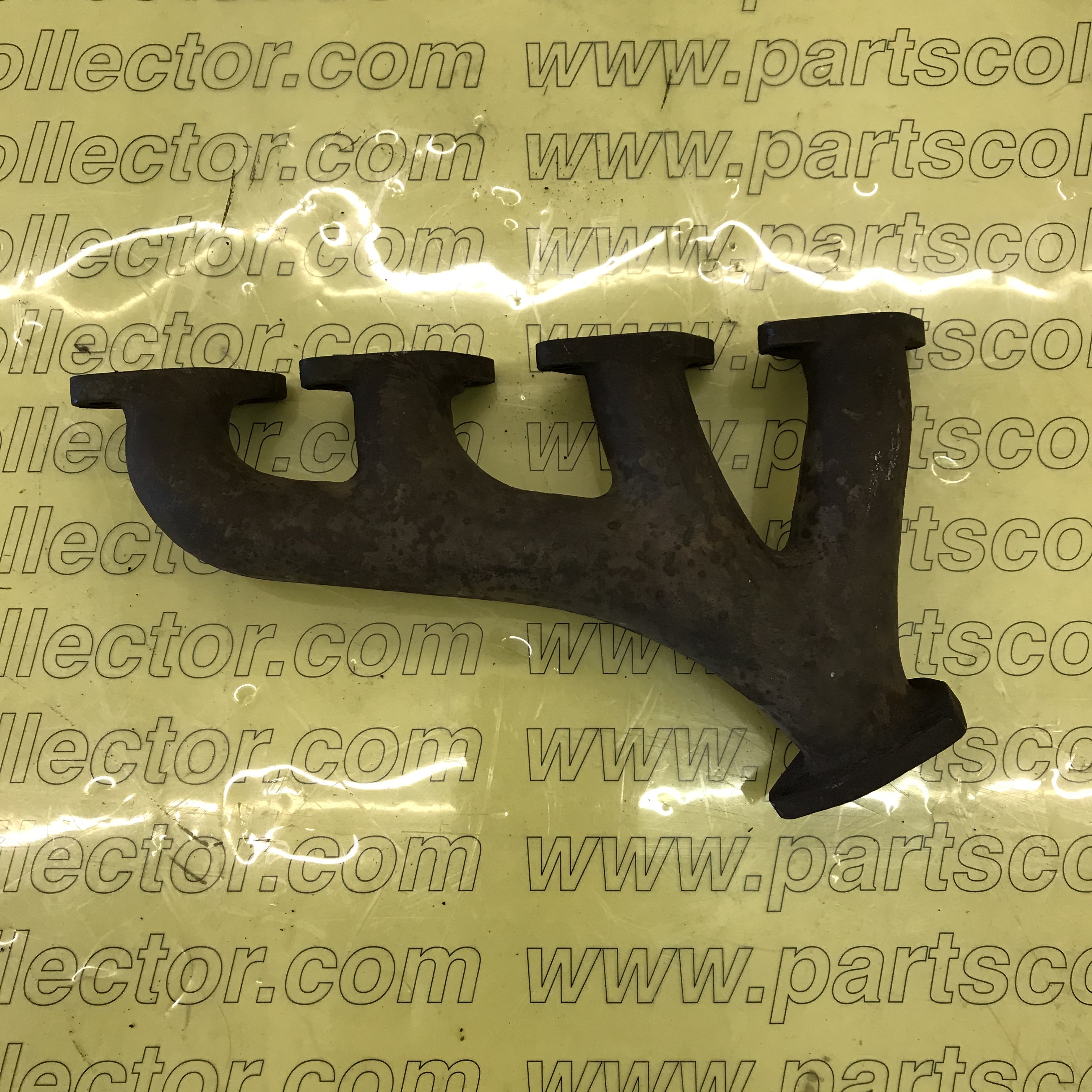 EXHAUST MANIFOLD