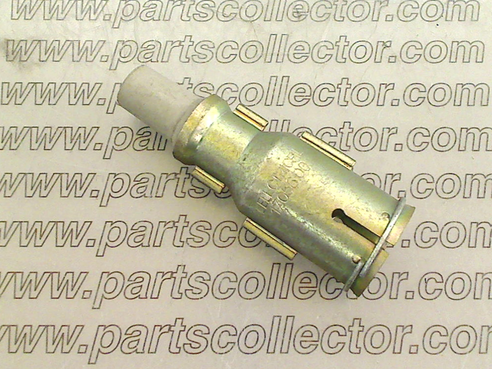 SPARK PLUG CONNECTOR