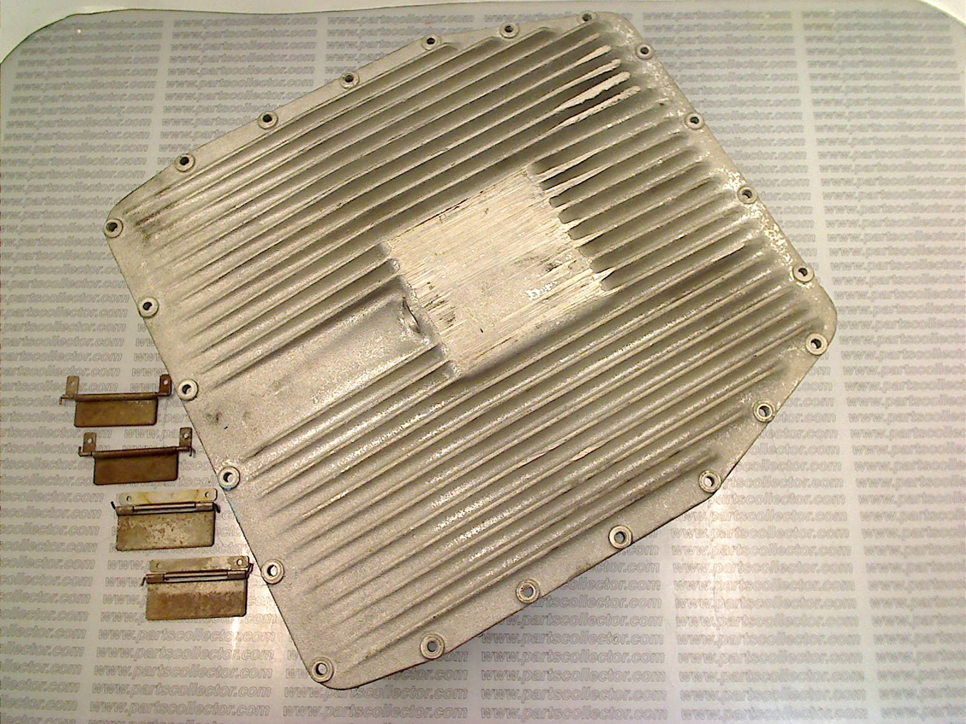 OIL SUMP COVER