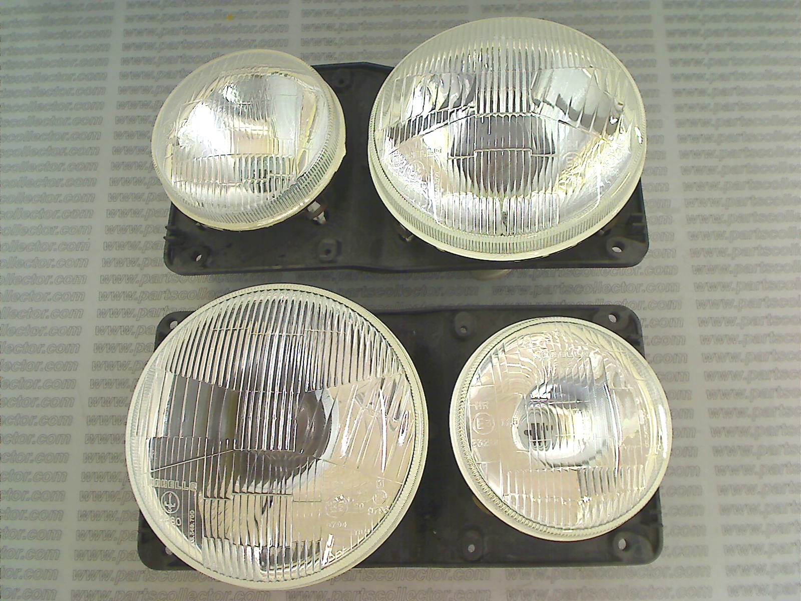 PAIR OF HEADLIGHTS