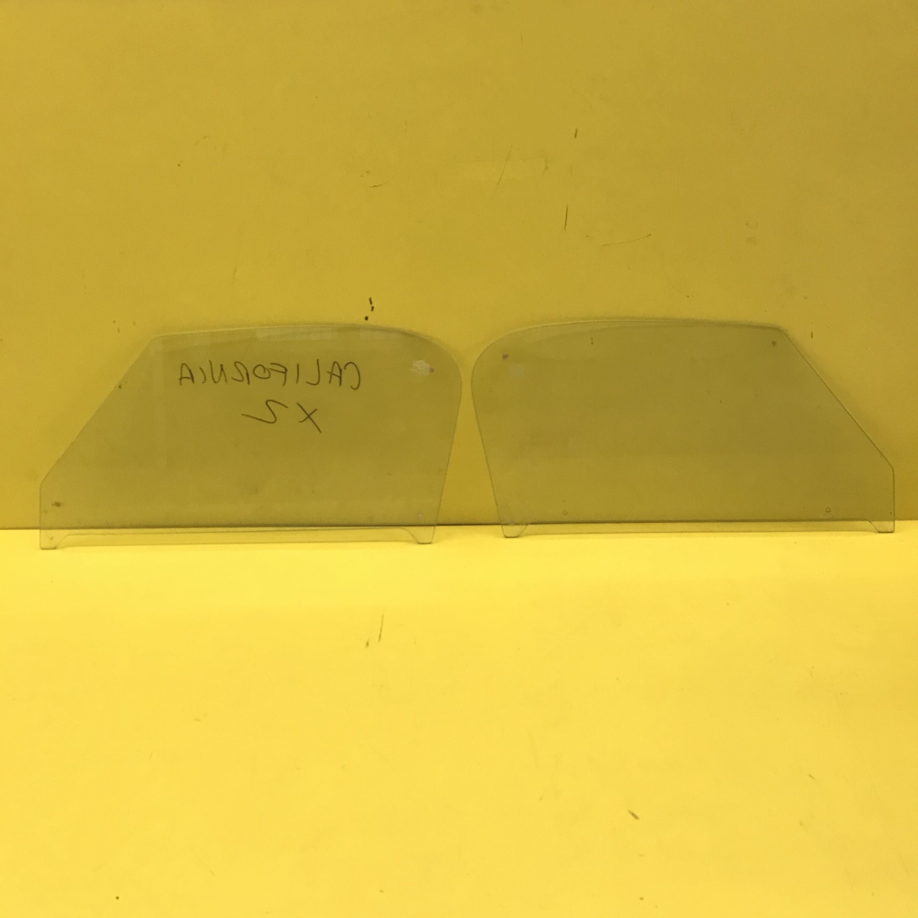 SIDE WINDOWS PAIR