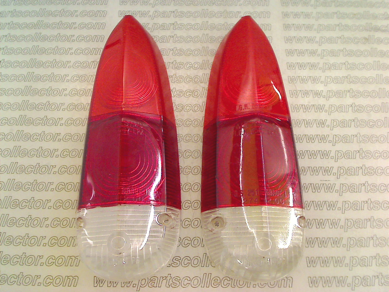 PAIR OF TAILIGHT LENS