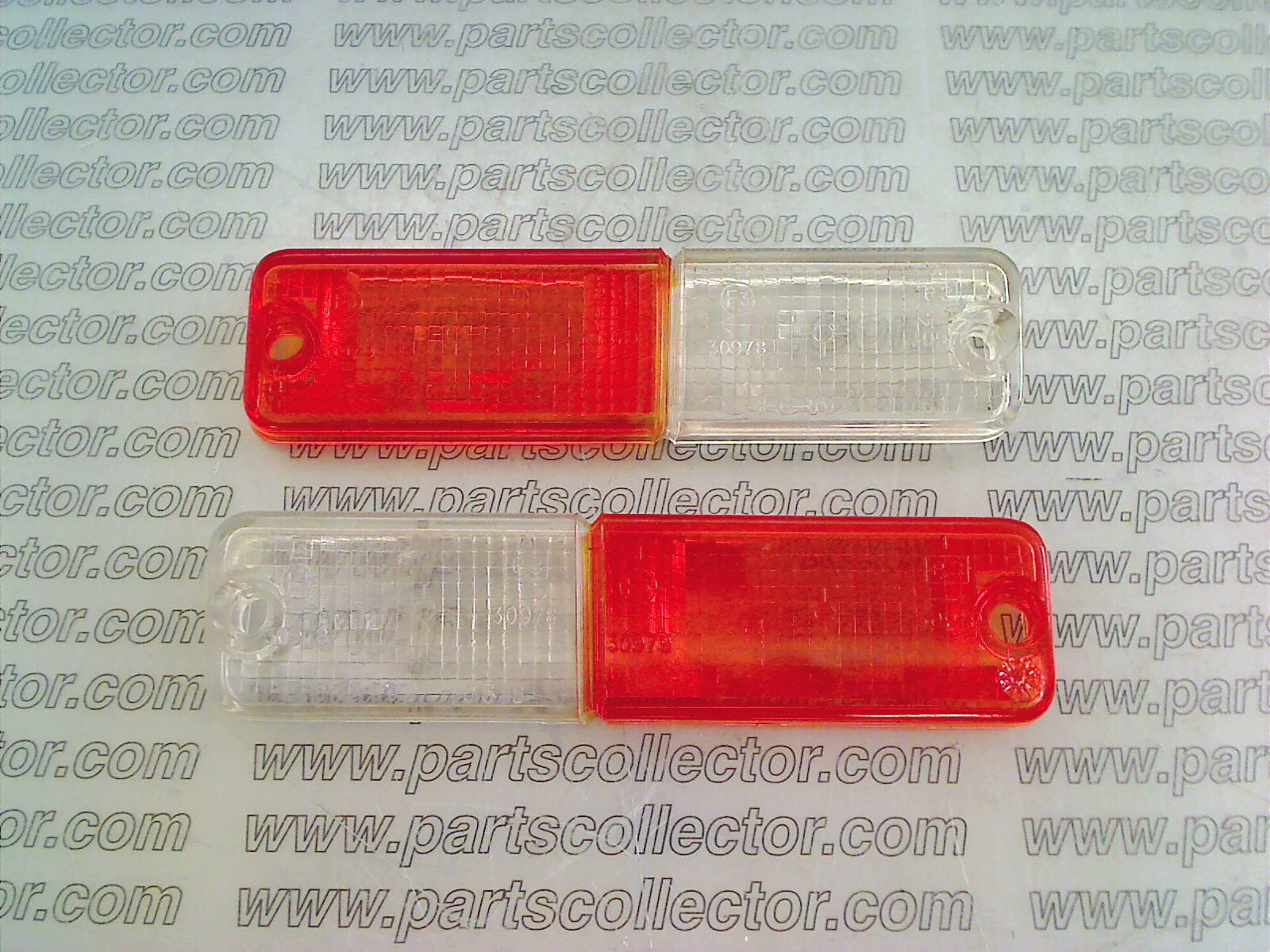 PAIR OF INDICATOR LIGHTS LENS