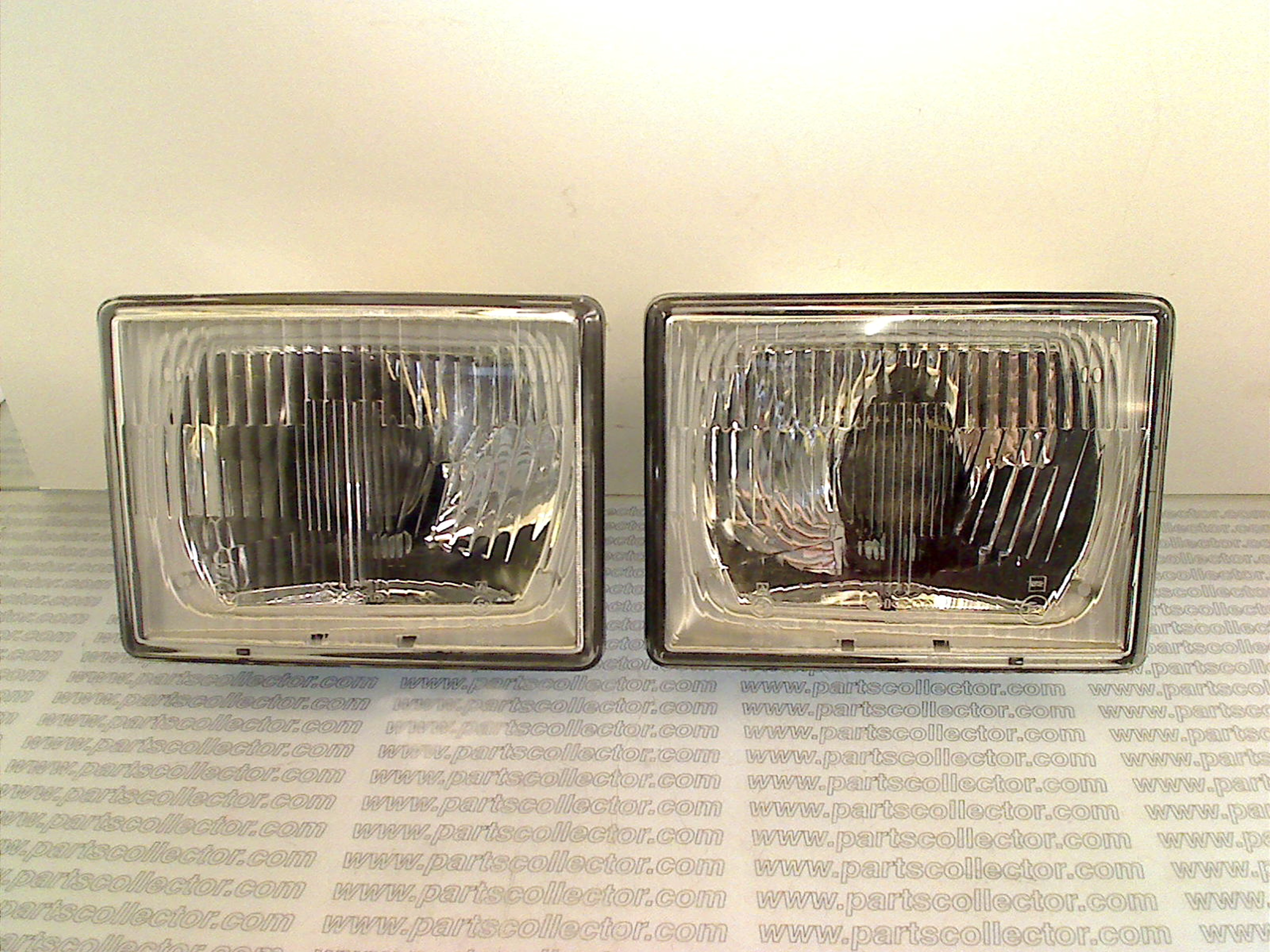 HEADLIGHTS PAIR