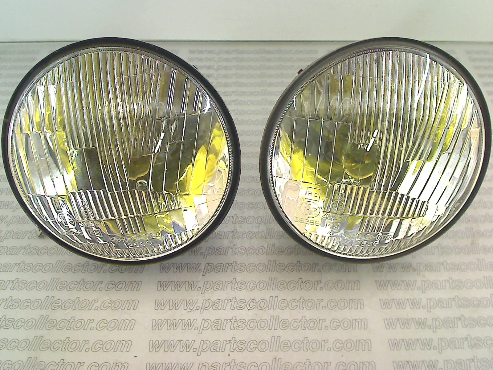 HEADLIGHTS PAIR