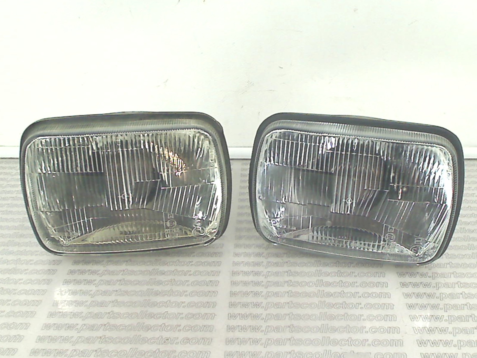 COPPIA PROIETTORI ALOGENO  H4