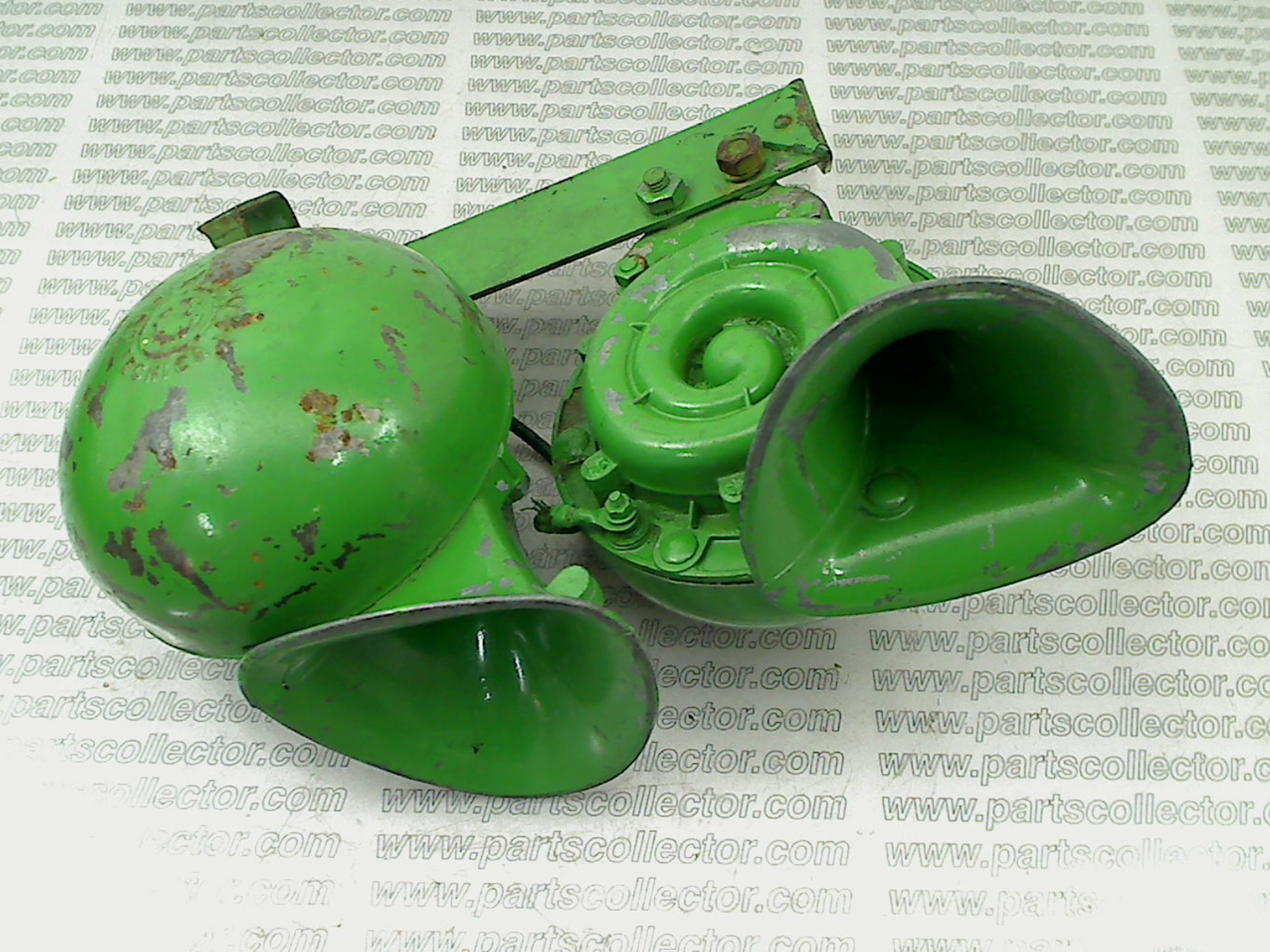 LANCIA APRILIA MICROTECNICA HORNS ORIGINAL PARTS