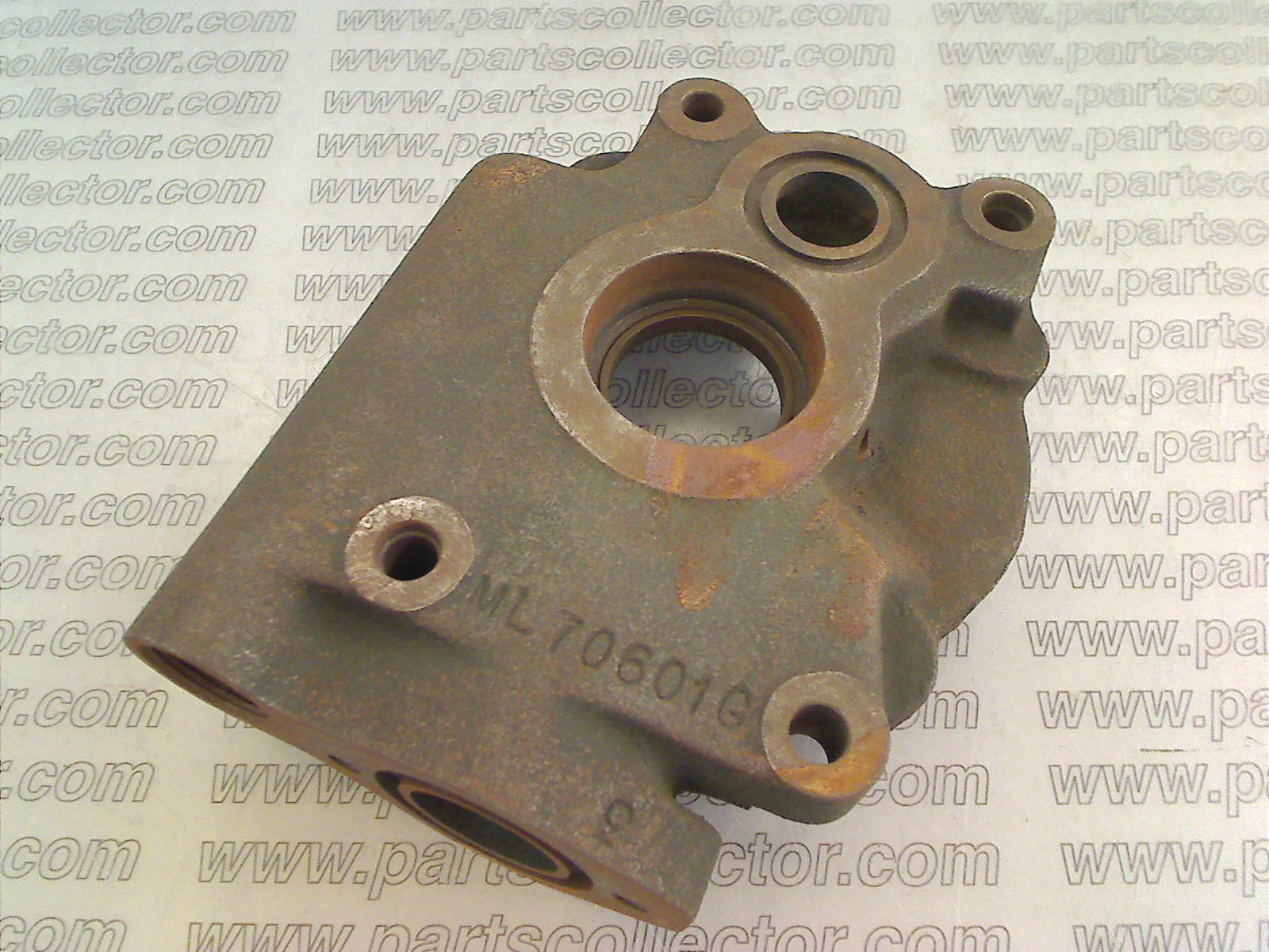 OIL PUMP HOUSING