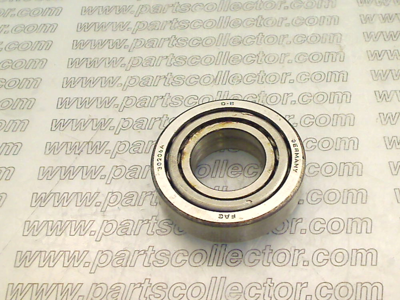 INTERNAL HUB BEARING