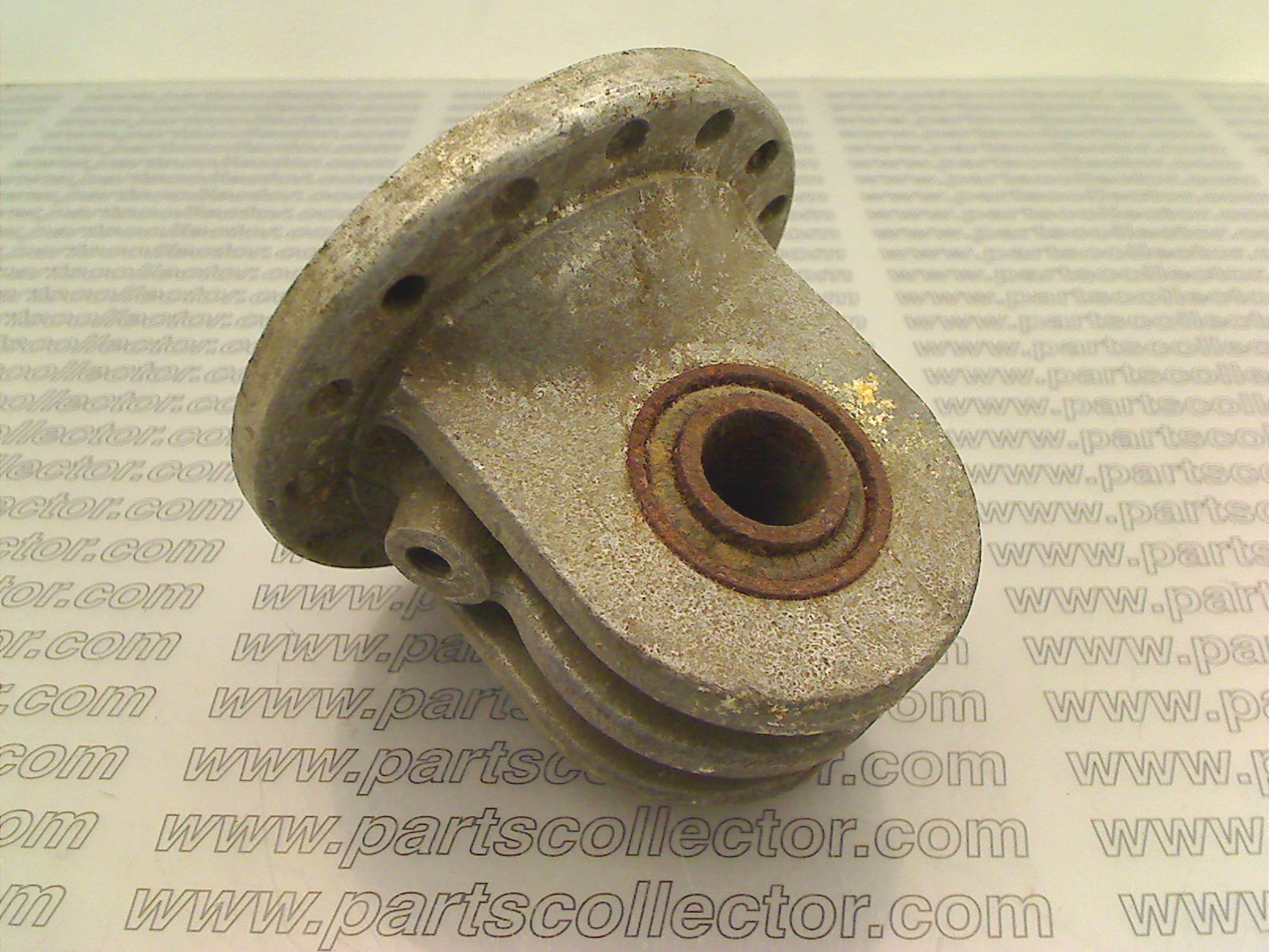 LOWER SHOCK ABSORBER MOUNT