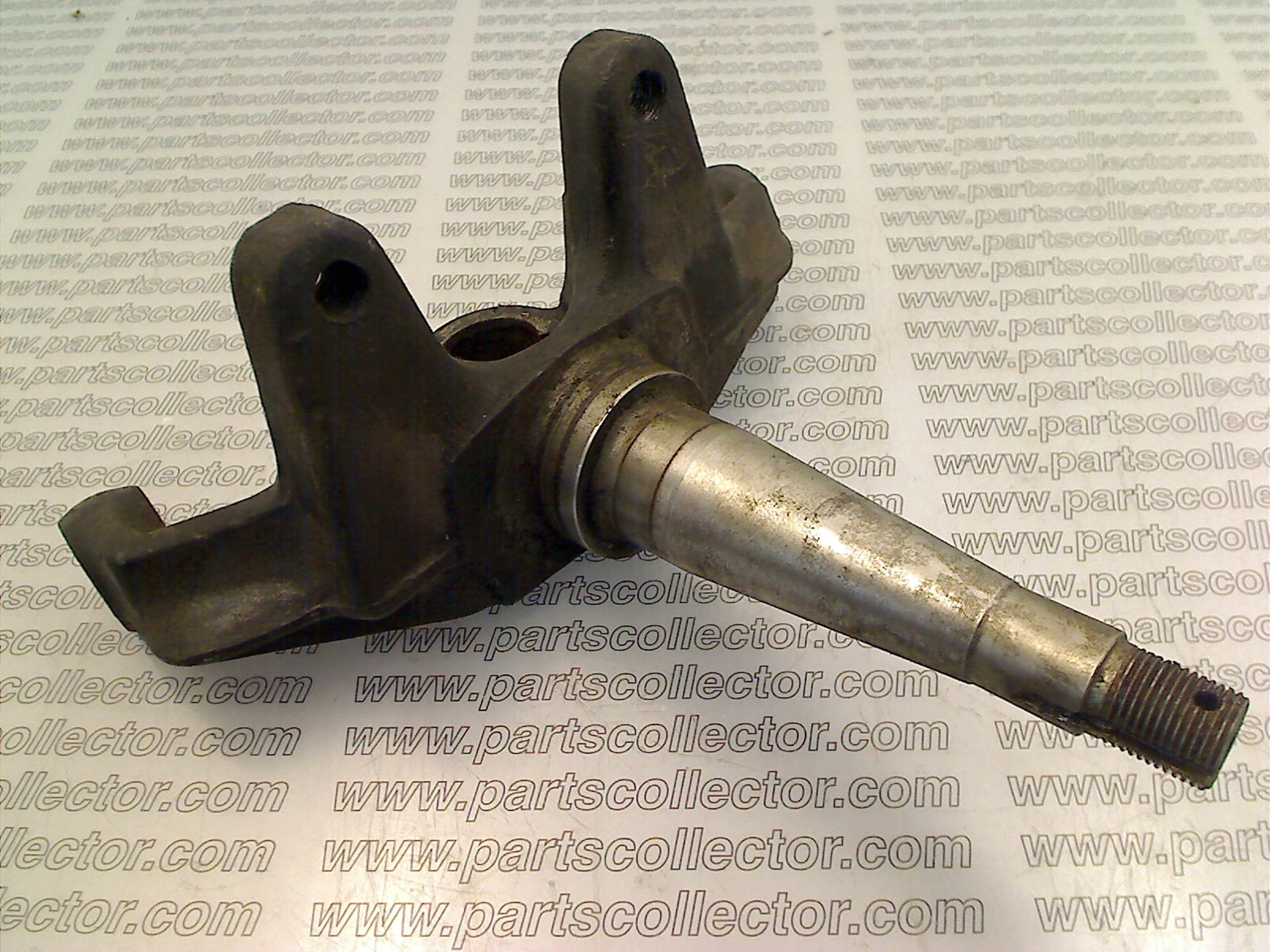 LH STEERING KNUCKLE