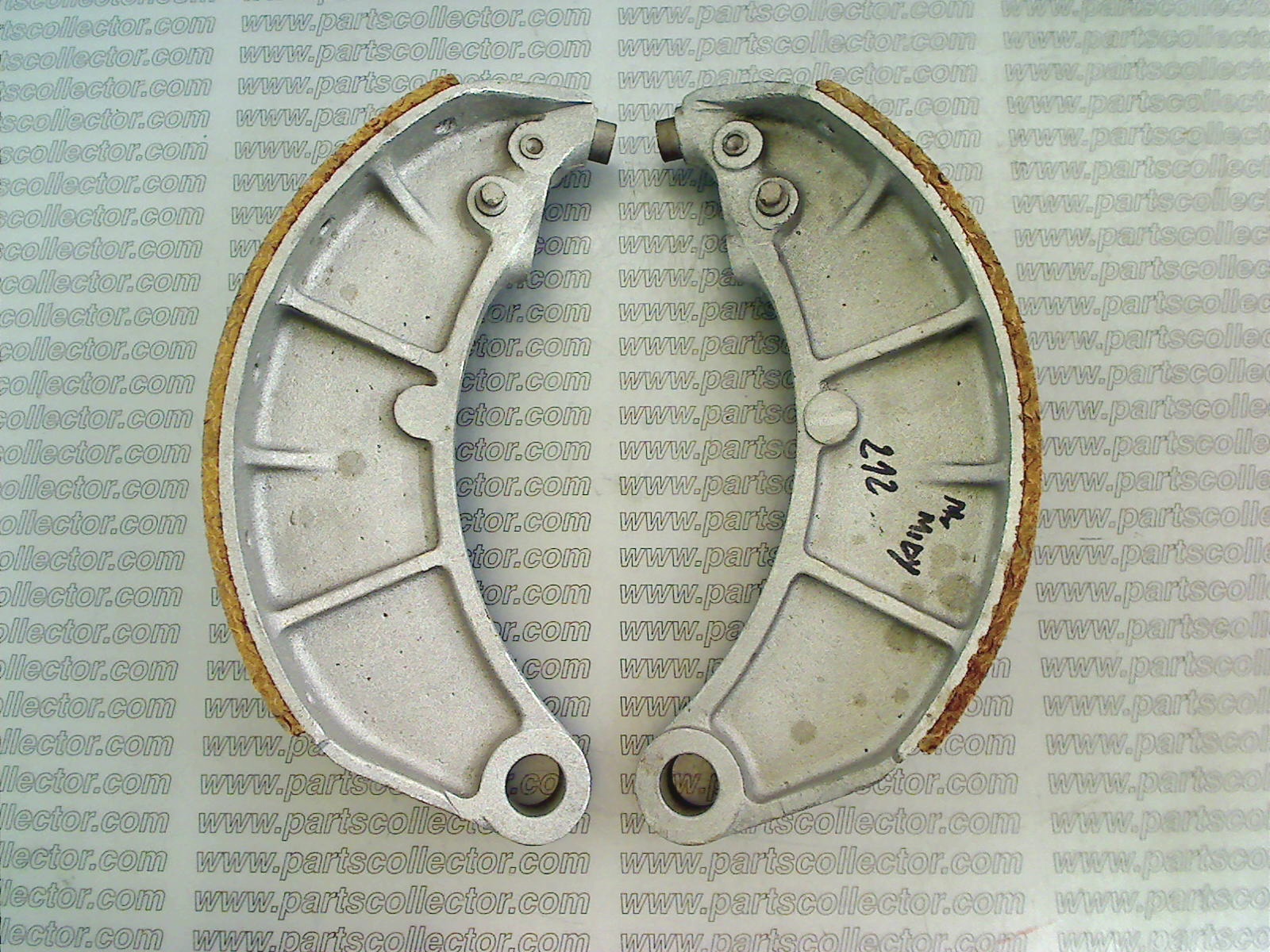 BRAKE SHOES