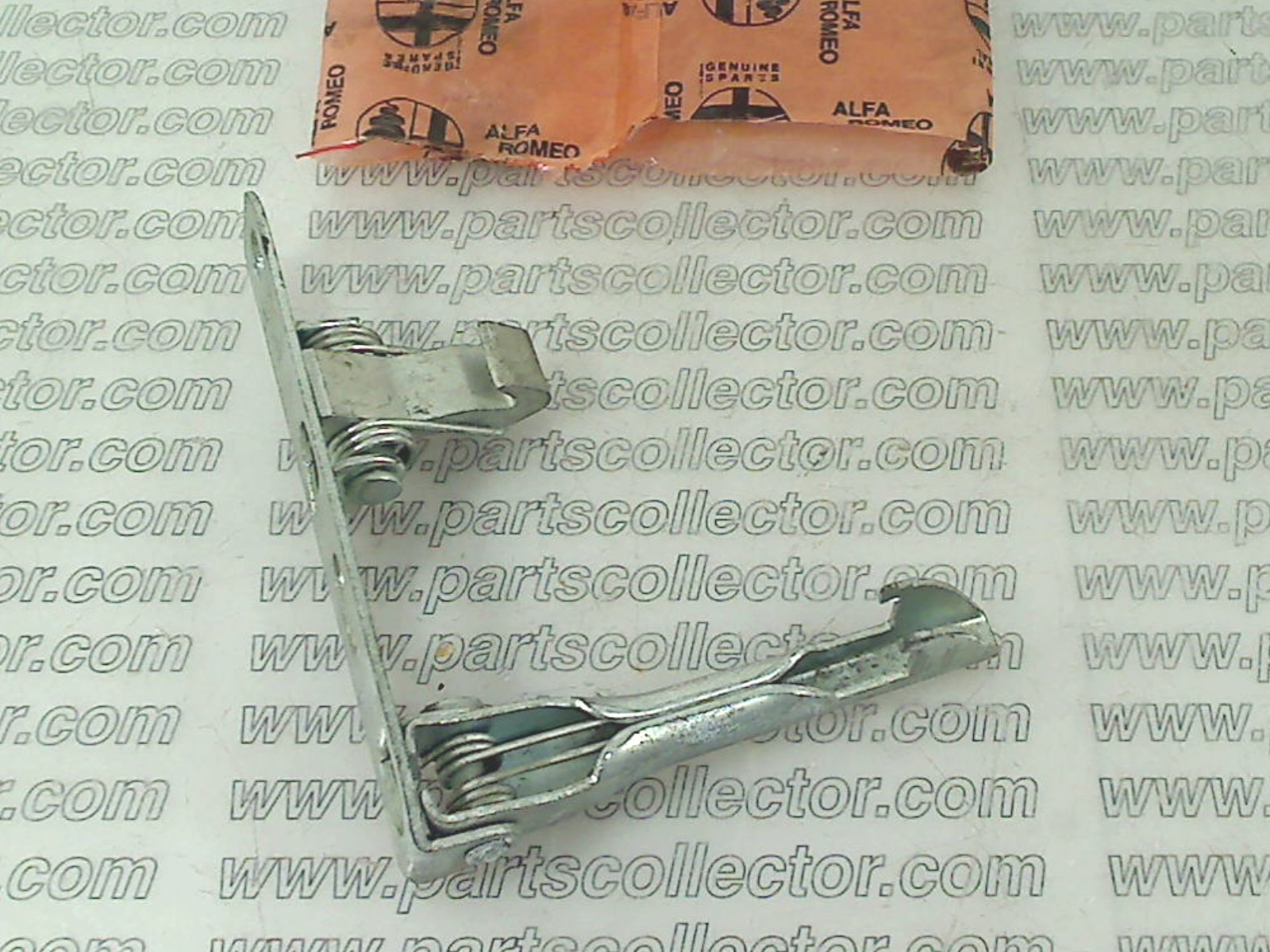 GANCIO CHIUSURA SERRATURA COFANO ANTERIORE