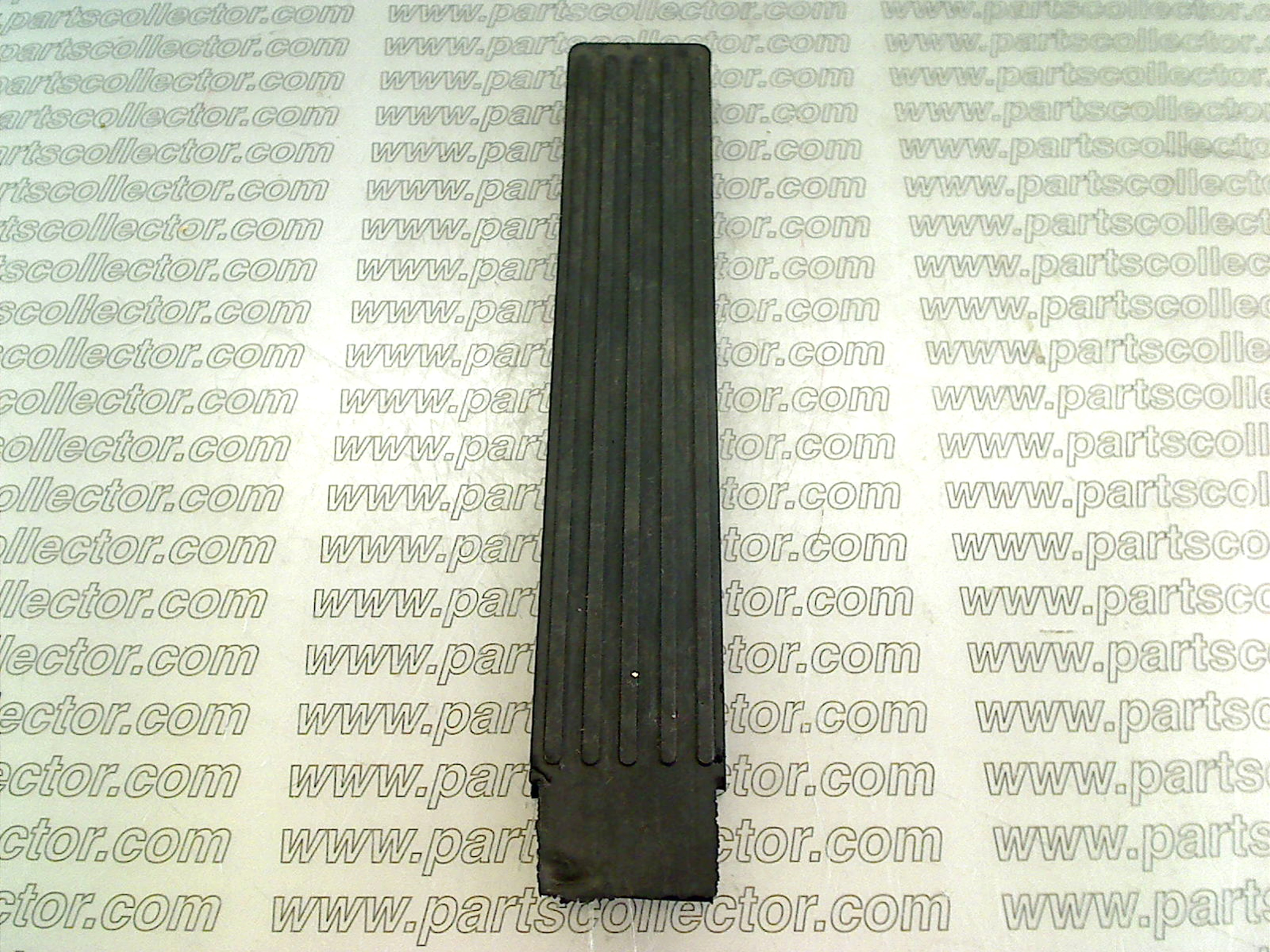 THROTTLE PEDAL LINER