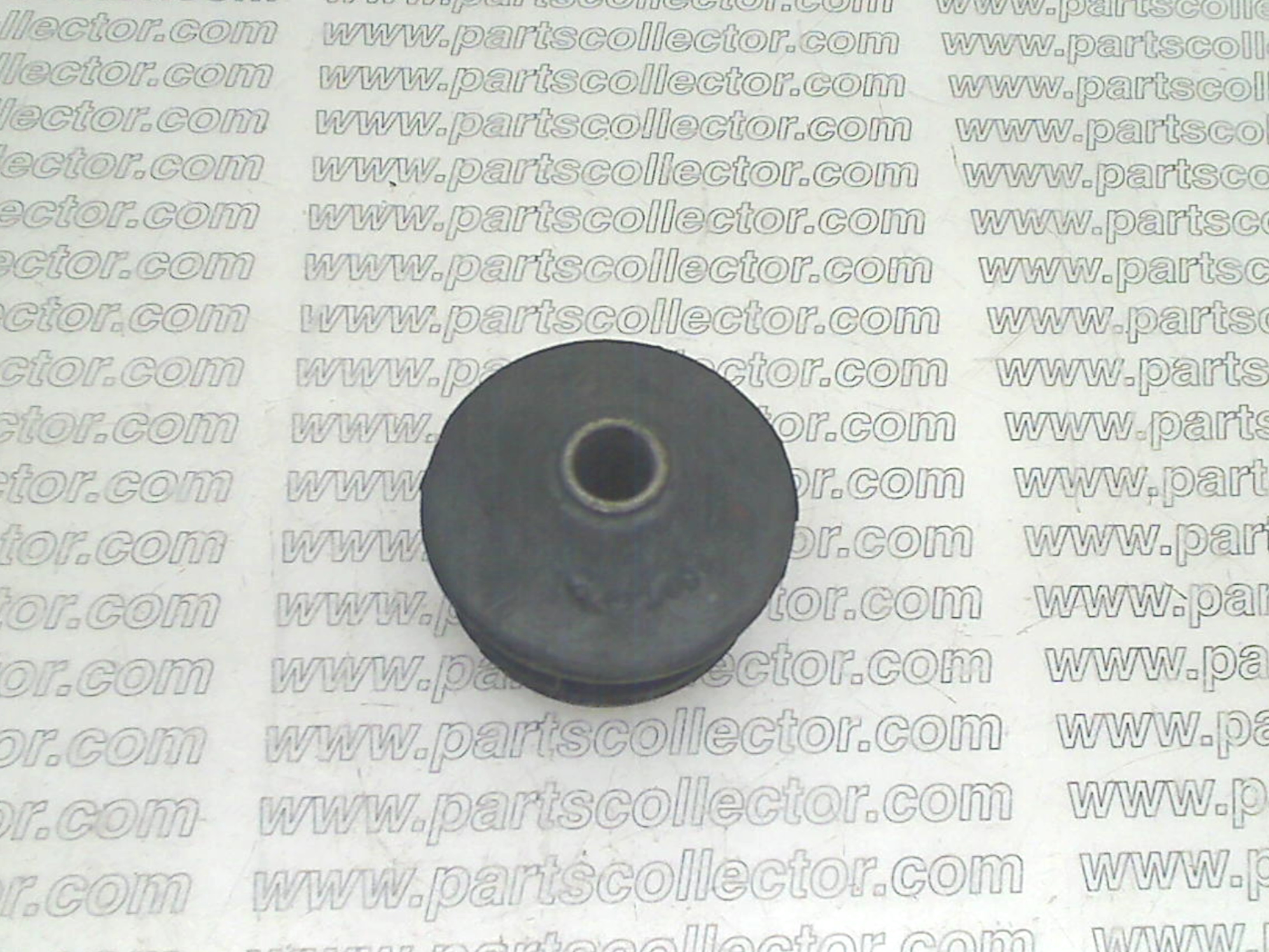 RUBBER CRADLE FOR FRONT ARM RODS