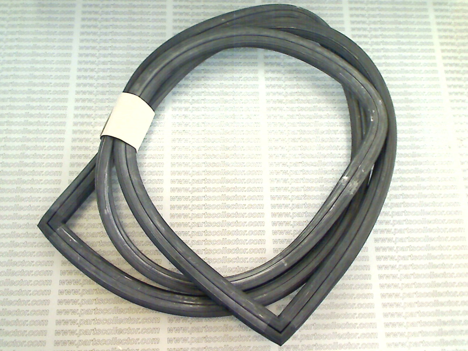 REAR WINDOW WEATHERSTRIP SEAL