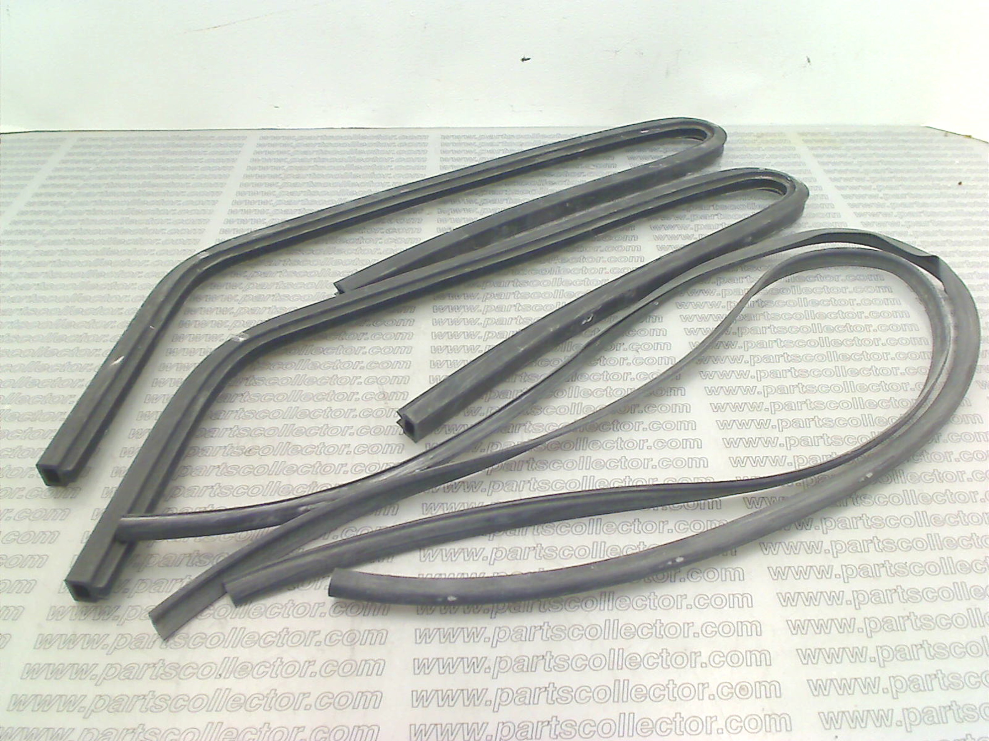 VENT WINDOW RUBBER SEAL