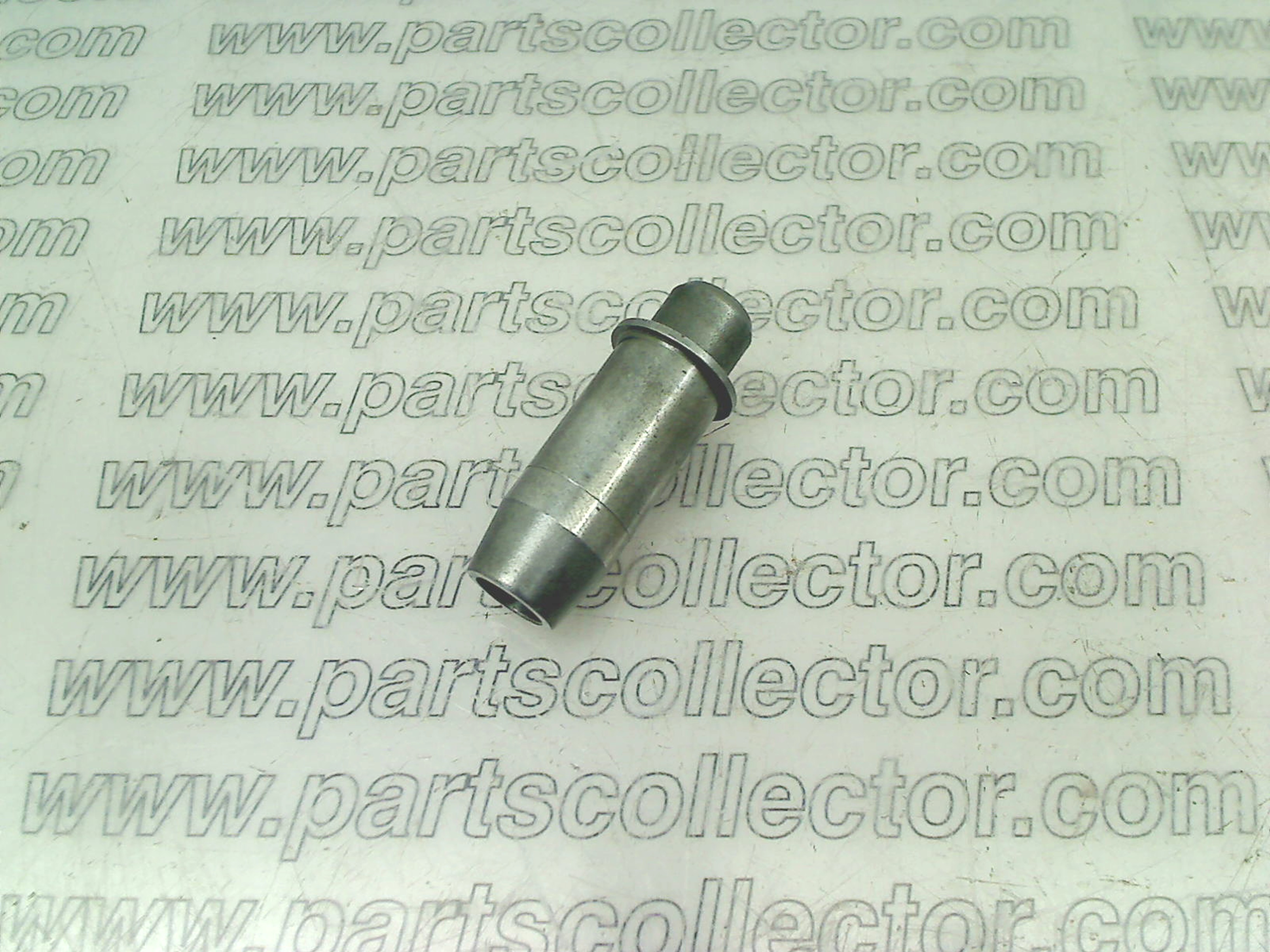 EXHAUST VALVE GUIDE MERAK LATE ENGINES