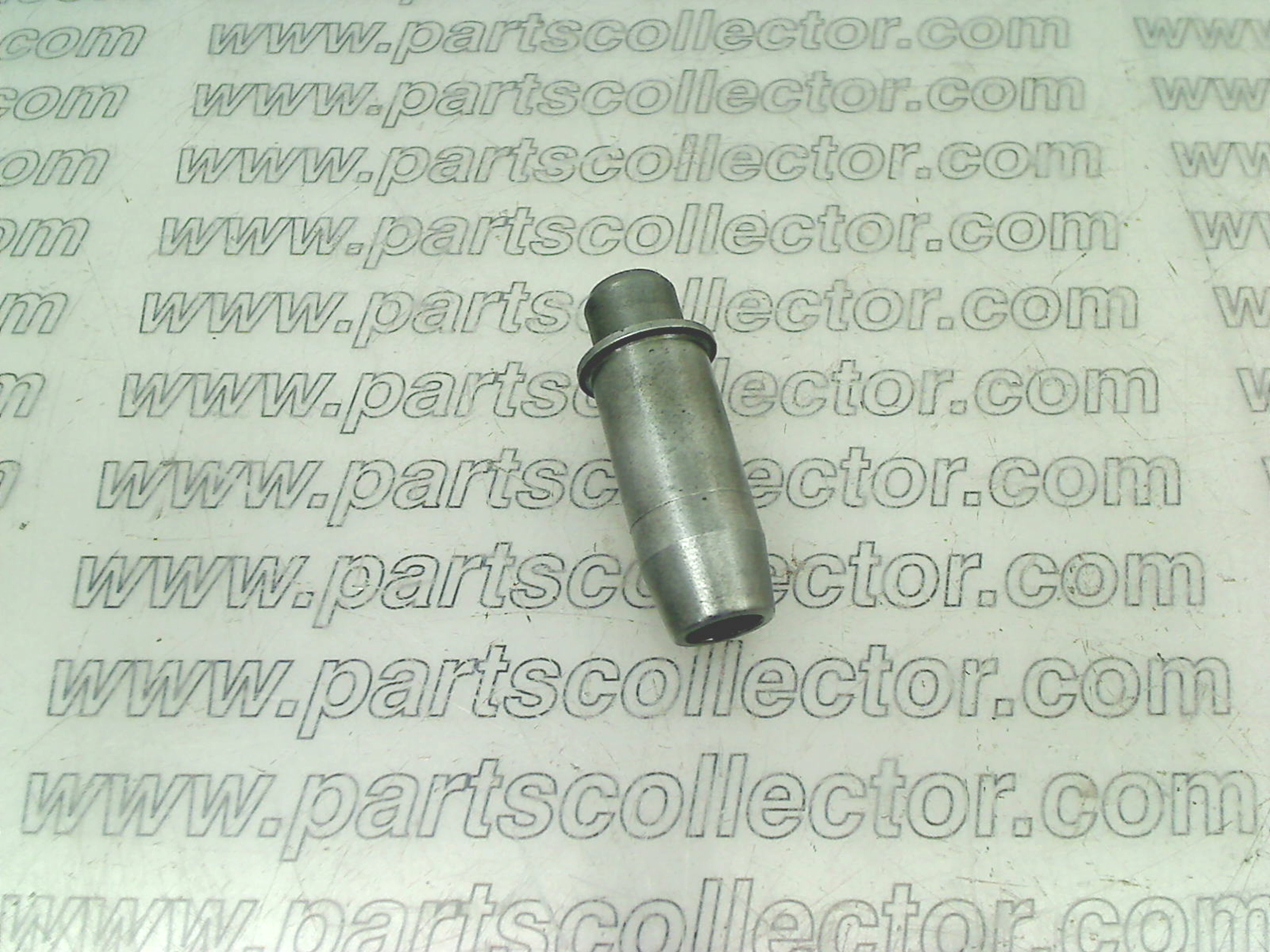 EXHAUST VALVE GUIDE MERAK LATE ENGINES