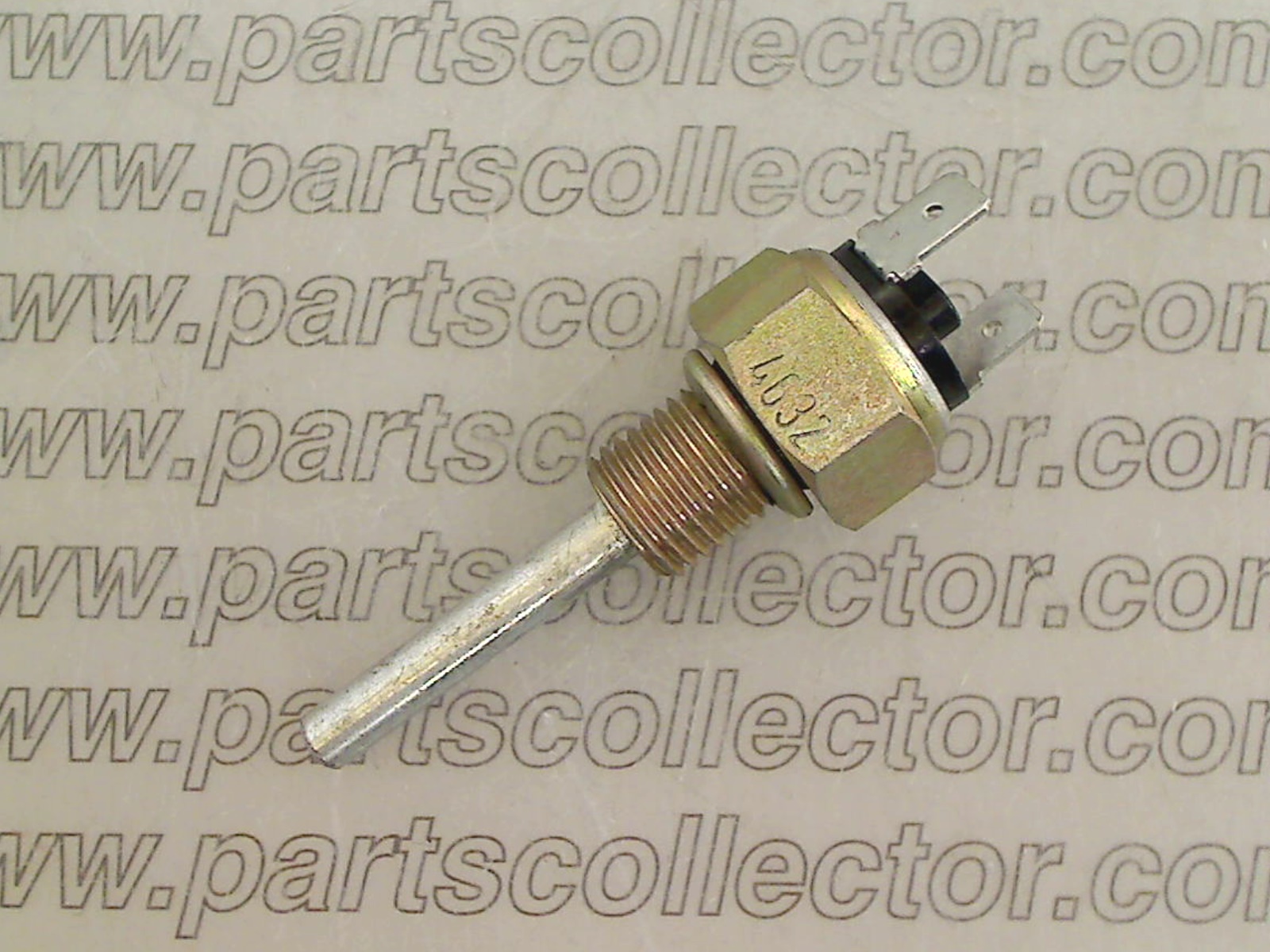 REVERSING LIGHT SWITCH