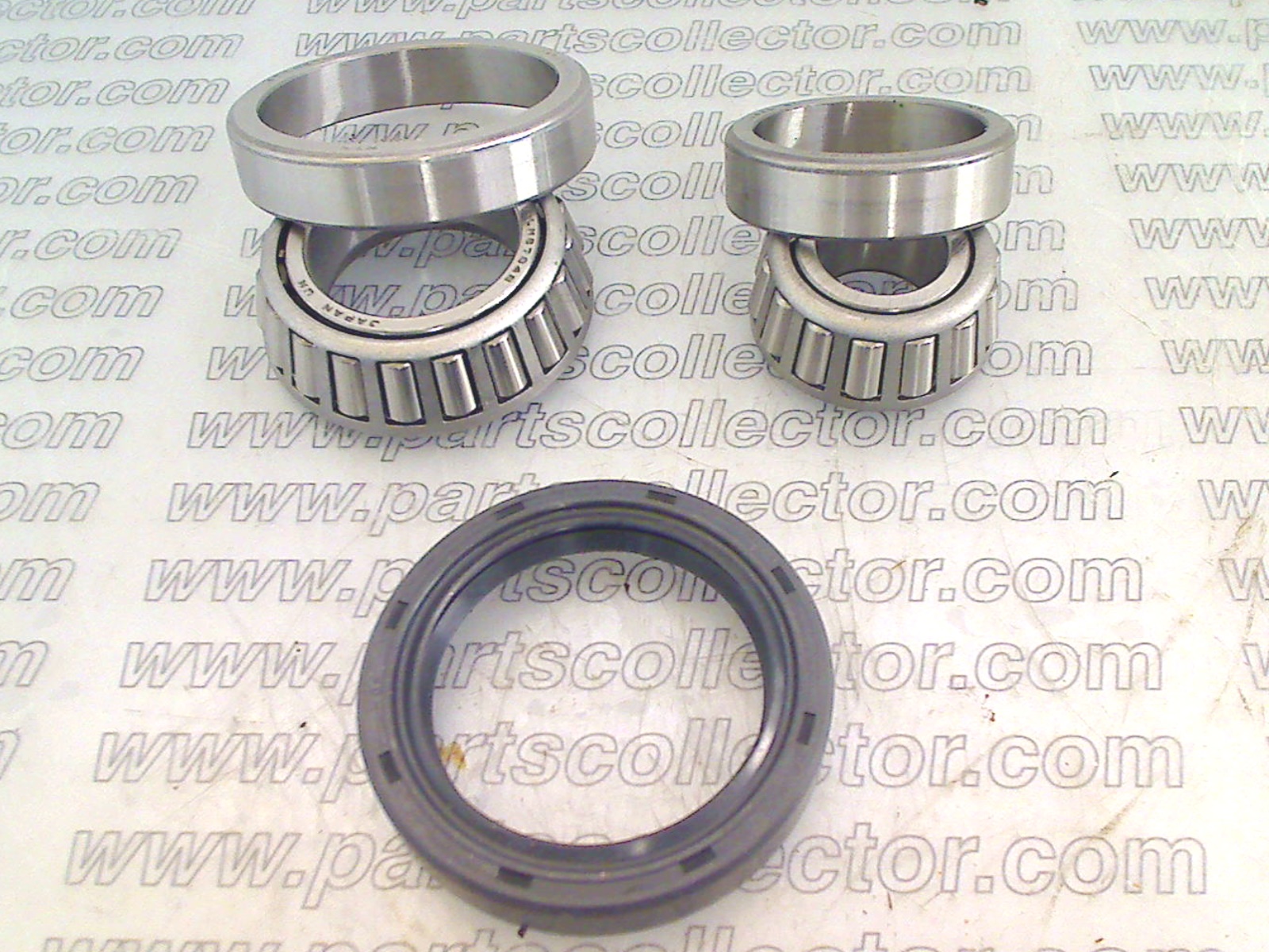 FRONT WHEEL HUB BALL BEARING KIT