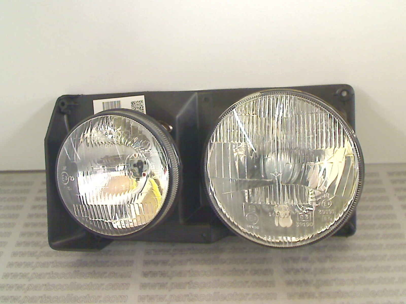 SET OFF LH HEAD LIGHTS