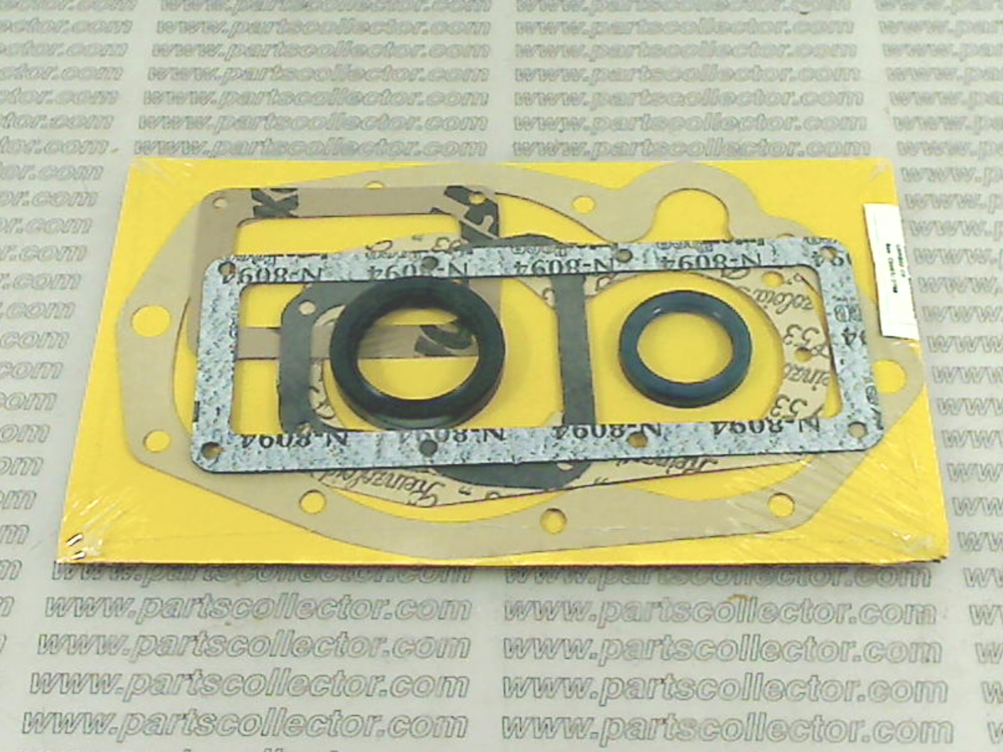 LAMBORGHINI GEARBOX  GASKET SET WITH OIL SEALS