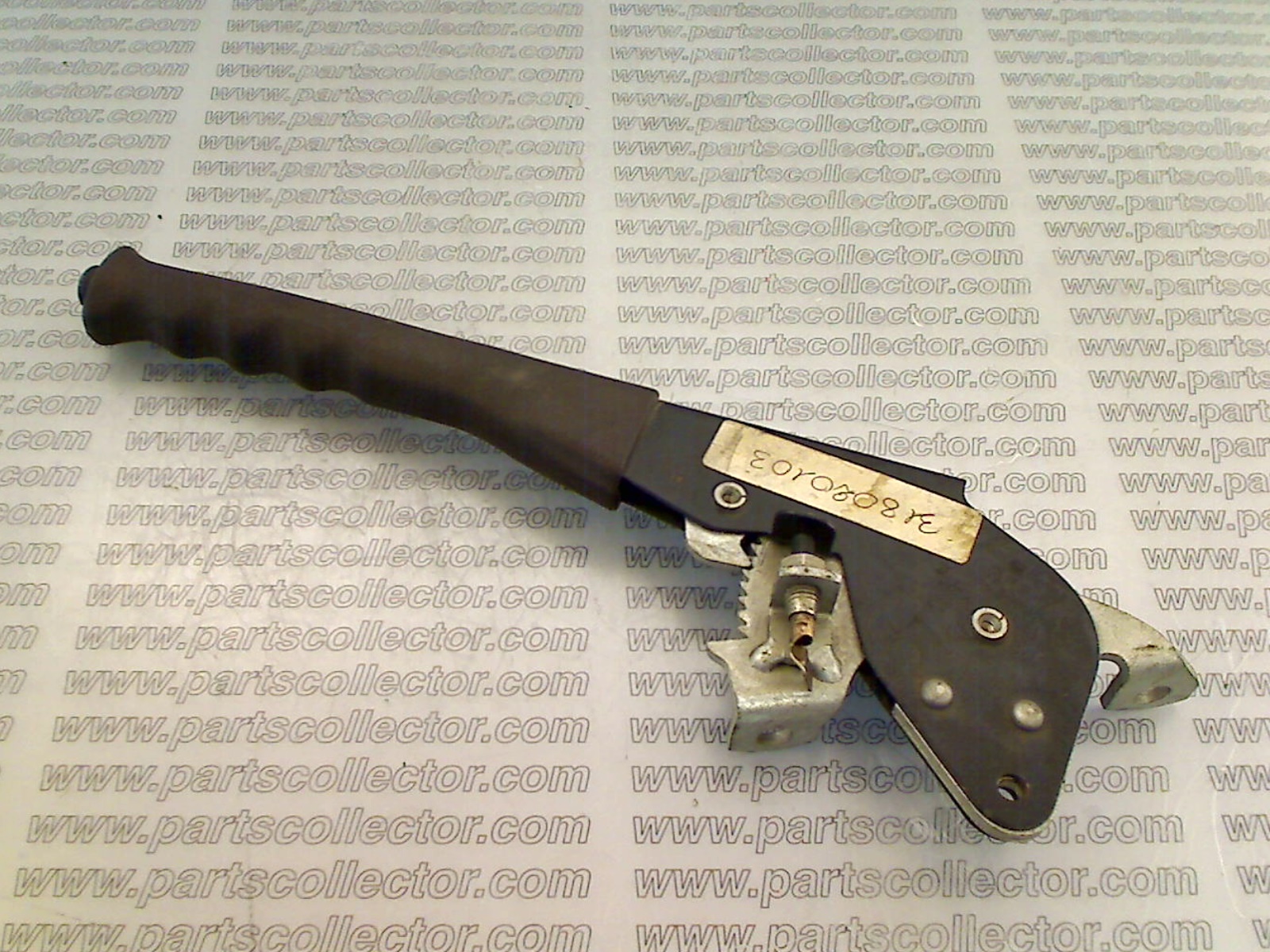 HANDBRAKE LEVER ASSY