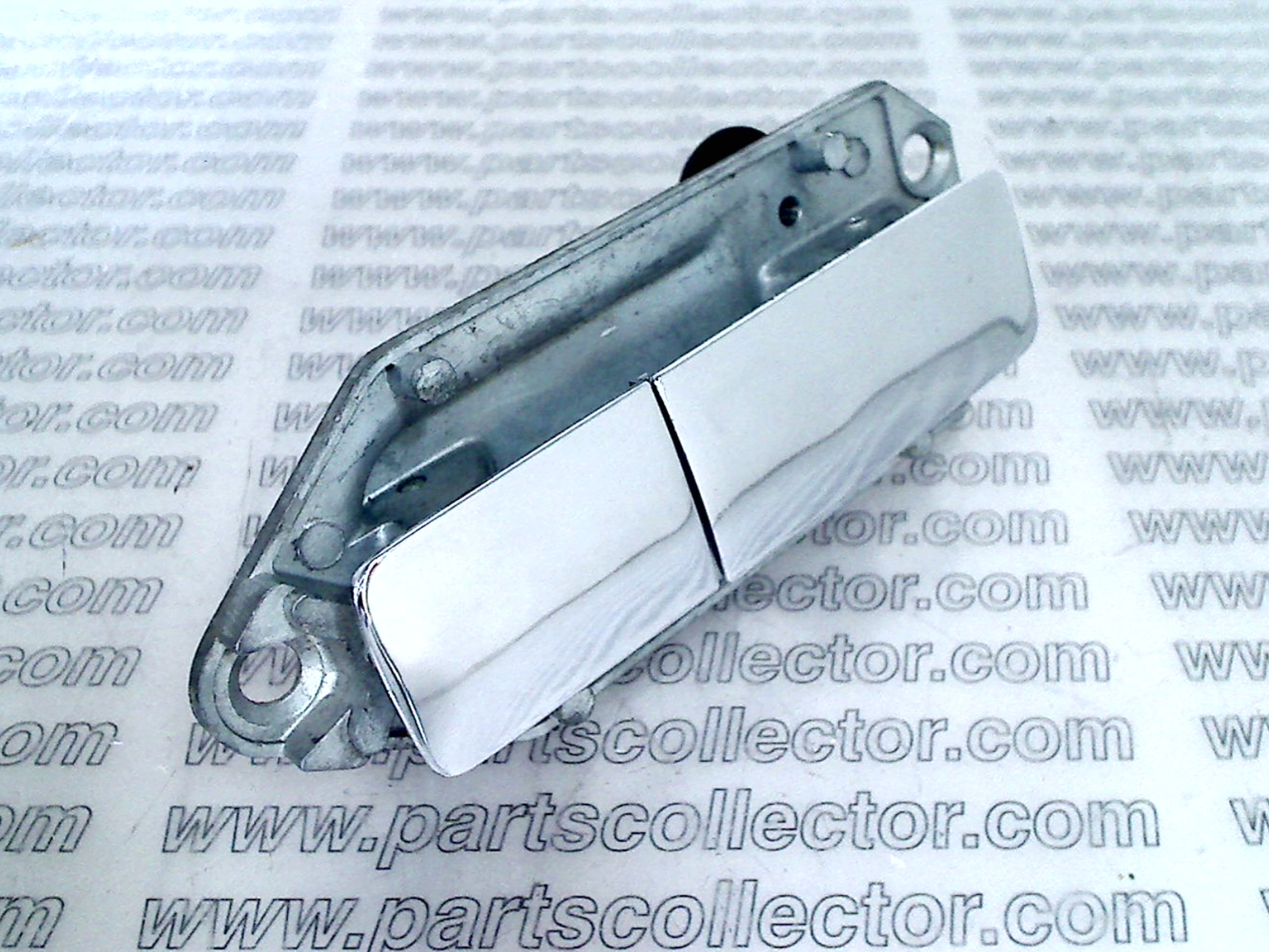 RH INTERIOR DOOR HANDLE FERRARI 400I  412