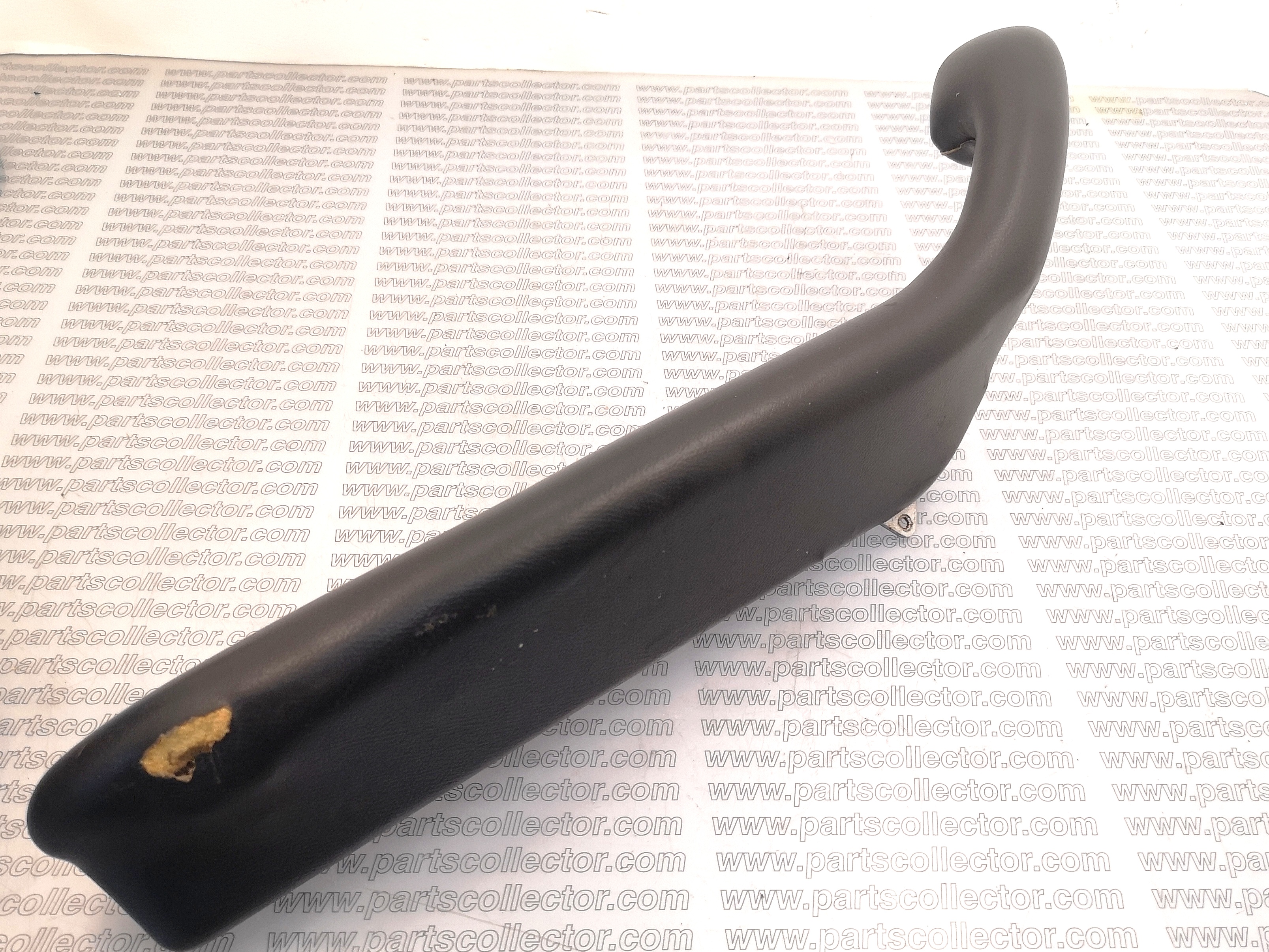 LH ARMREST DOOR HANDLE 330