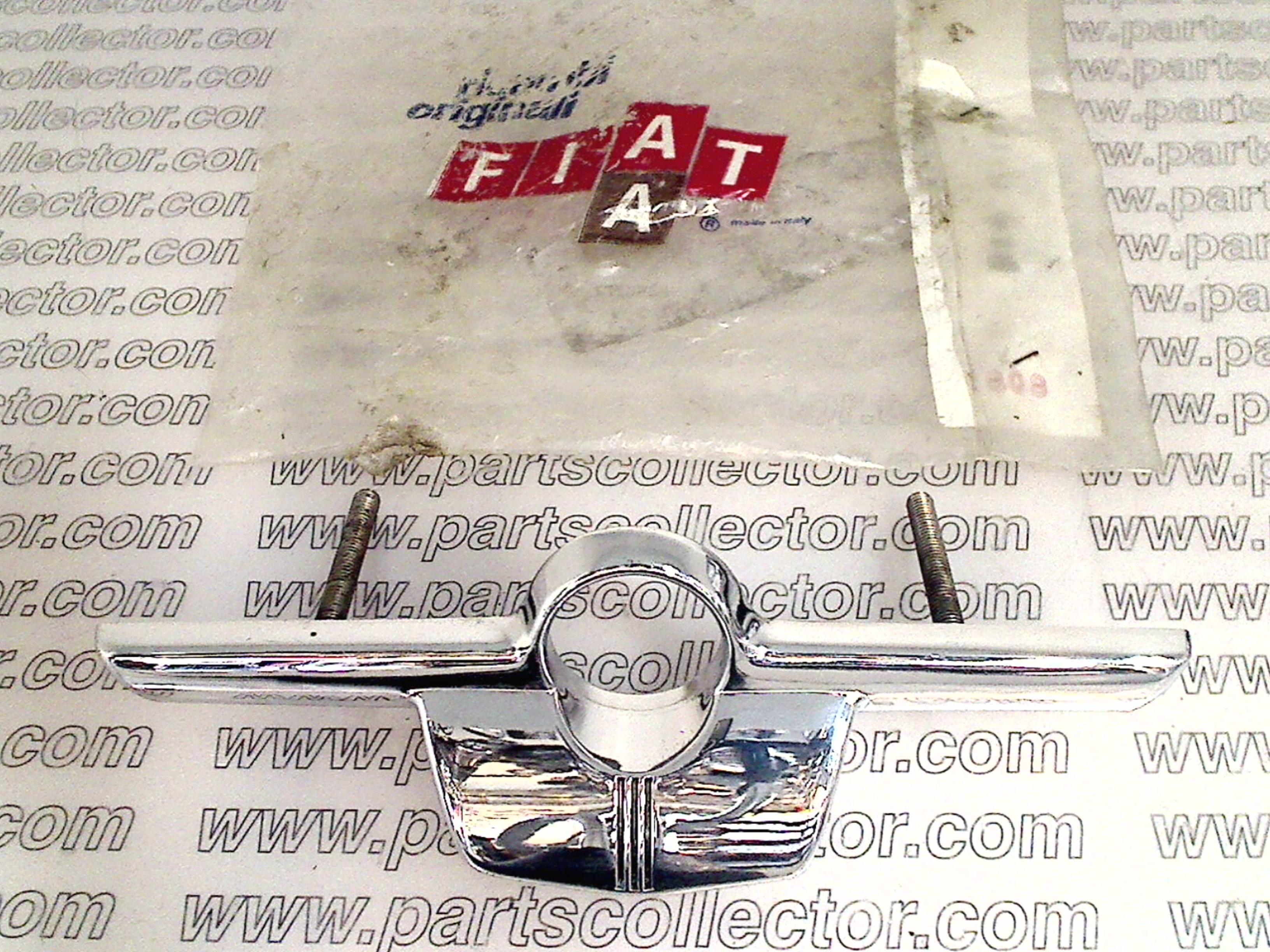 MANIGLIA COFANO BAULE POSTERIORE FIAT 124 128 FAMILIARE