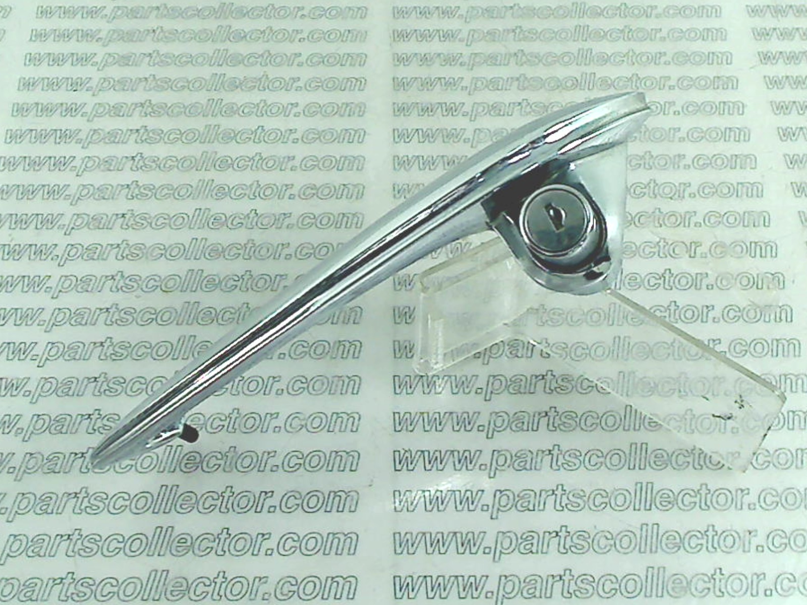 MASERATI 3500 AM108 LEFT DOOR HANDLE