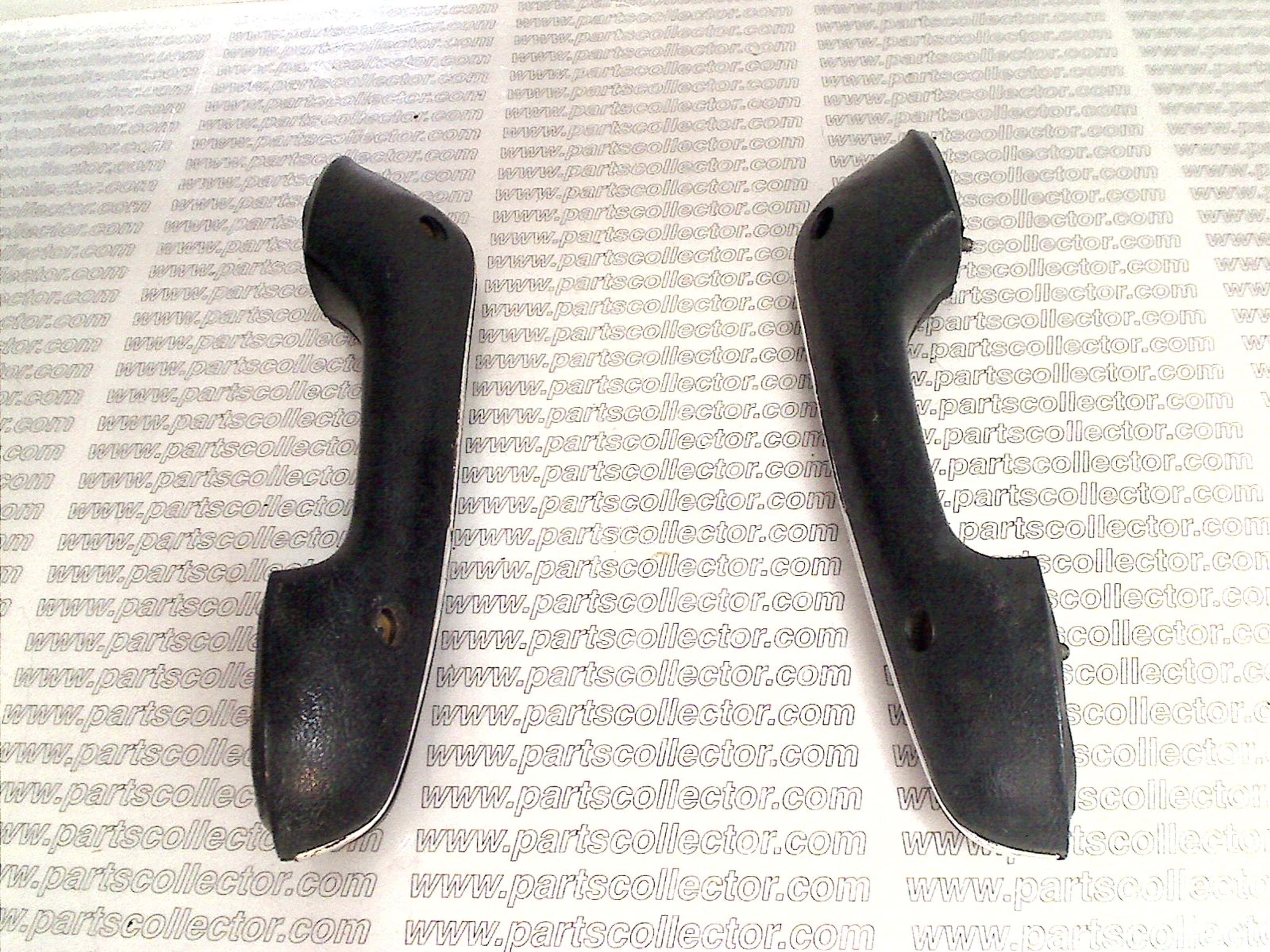 FIAT 850 SPIDER DOOR OPENING HANDLES