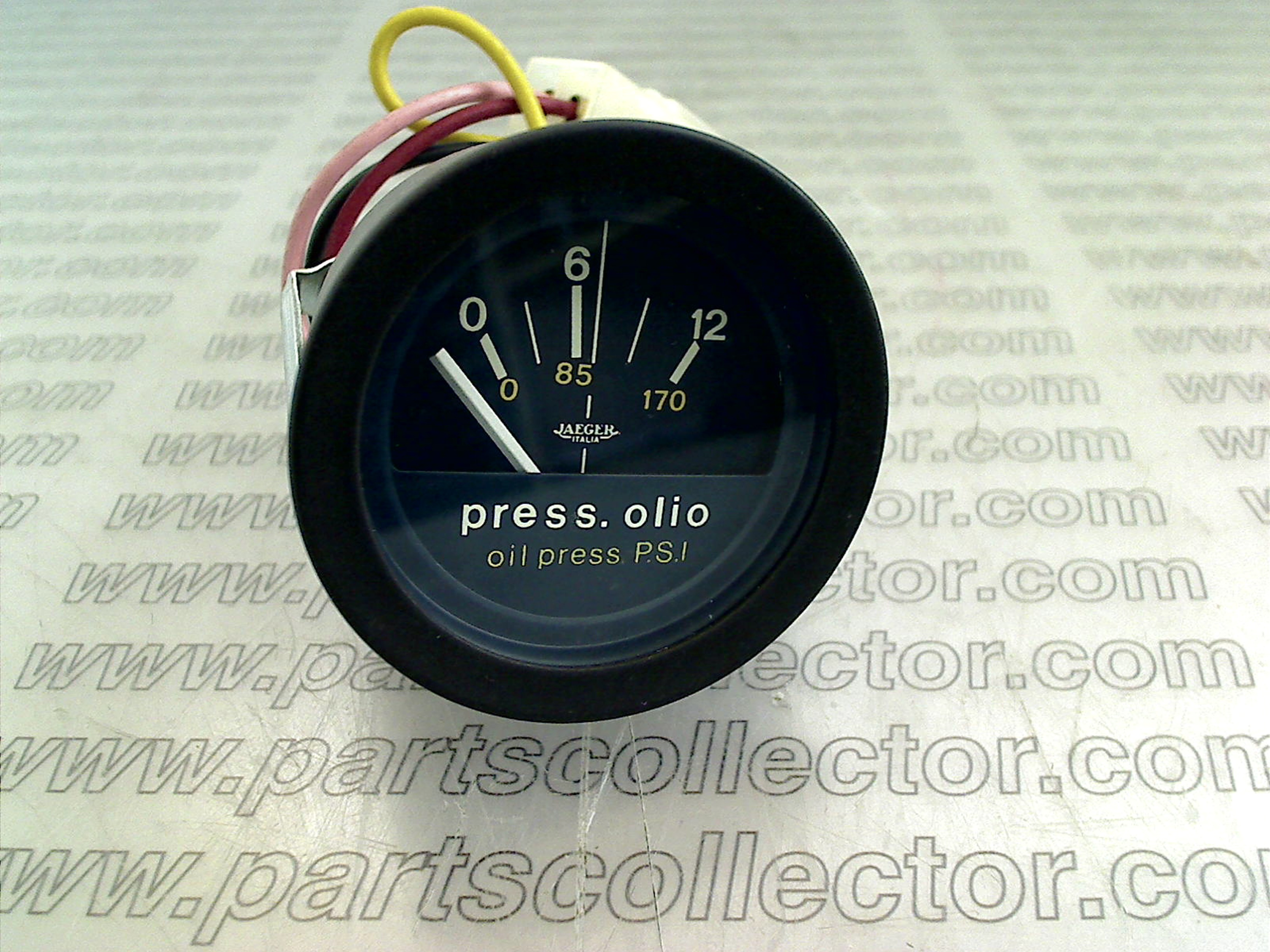 OIL PRESSURE GAUGE