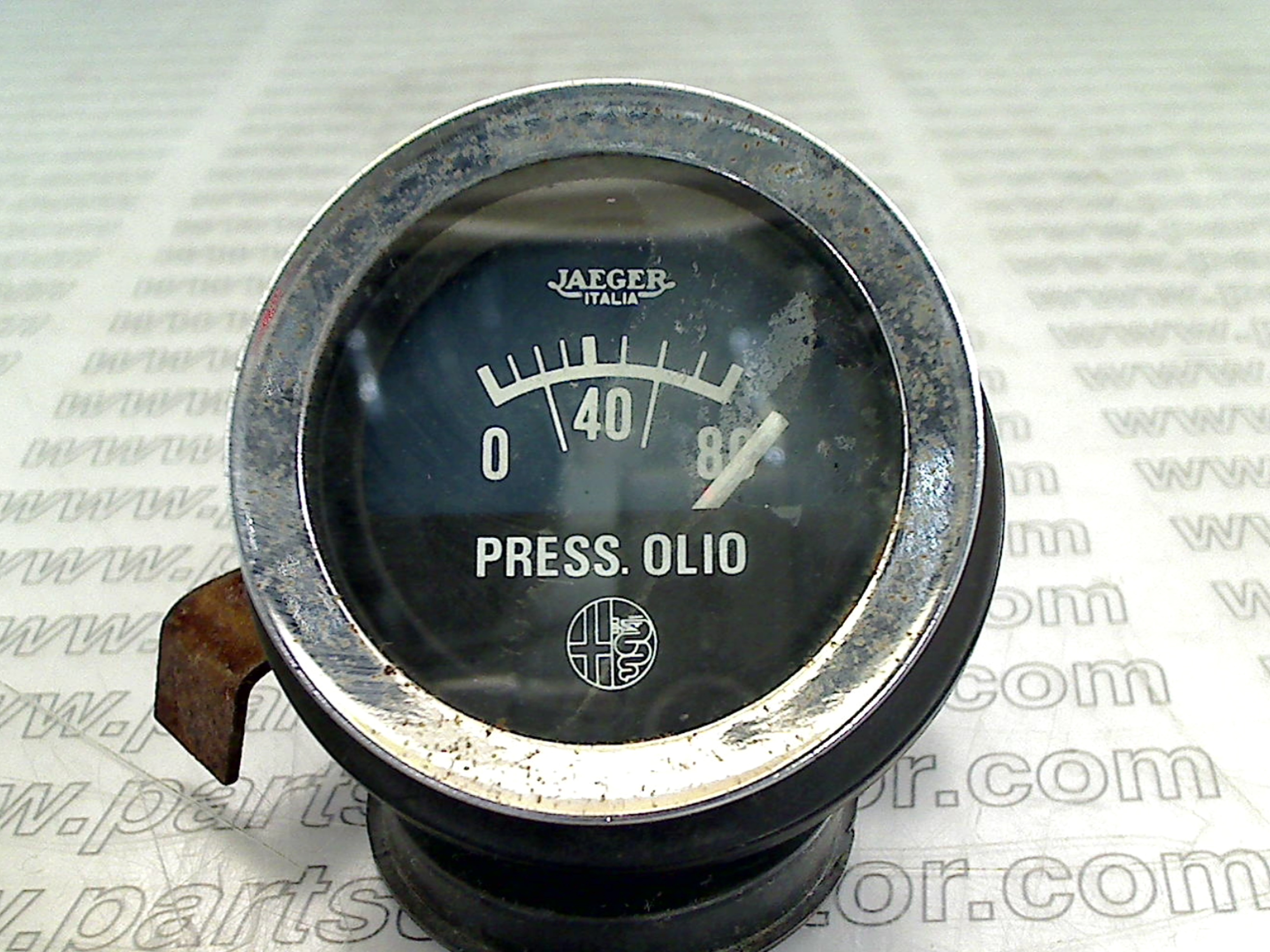 OIL PRESSURE GAUGE