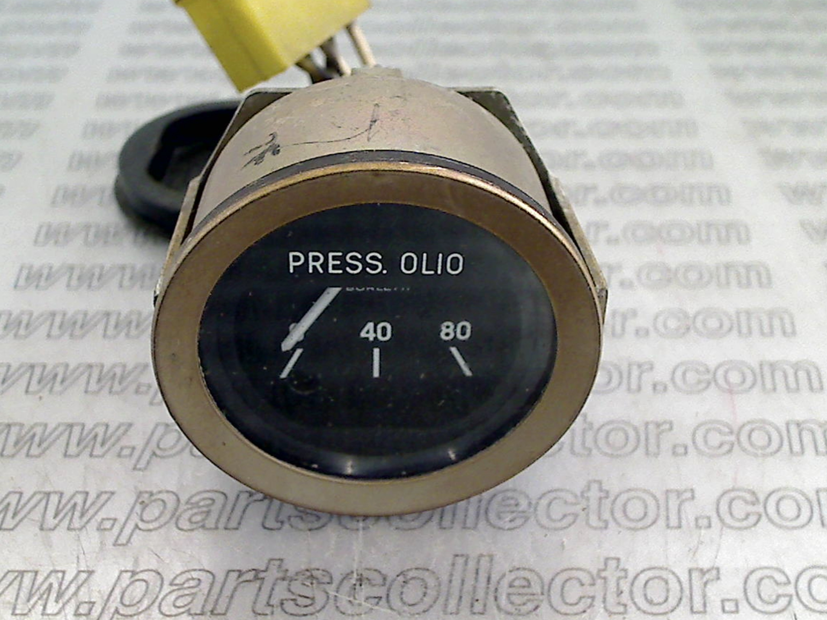 OIL PRESSURE GAUGE