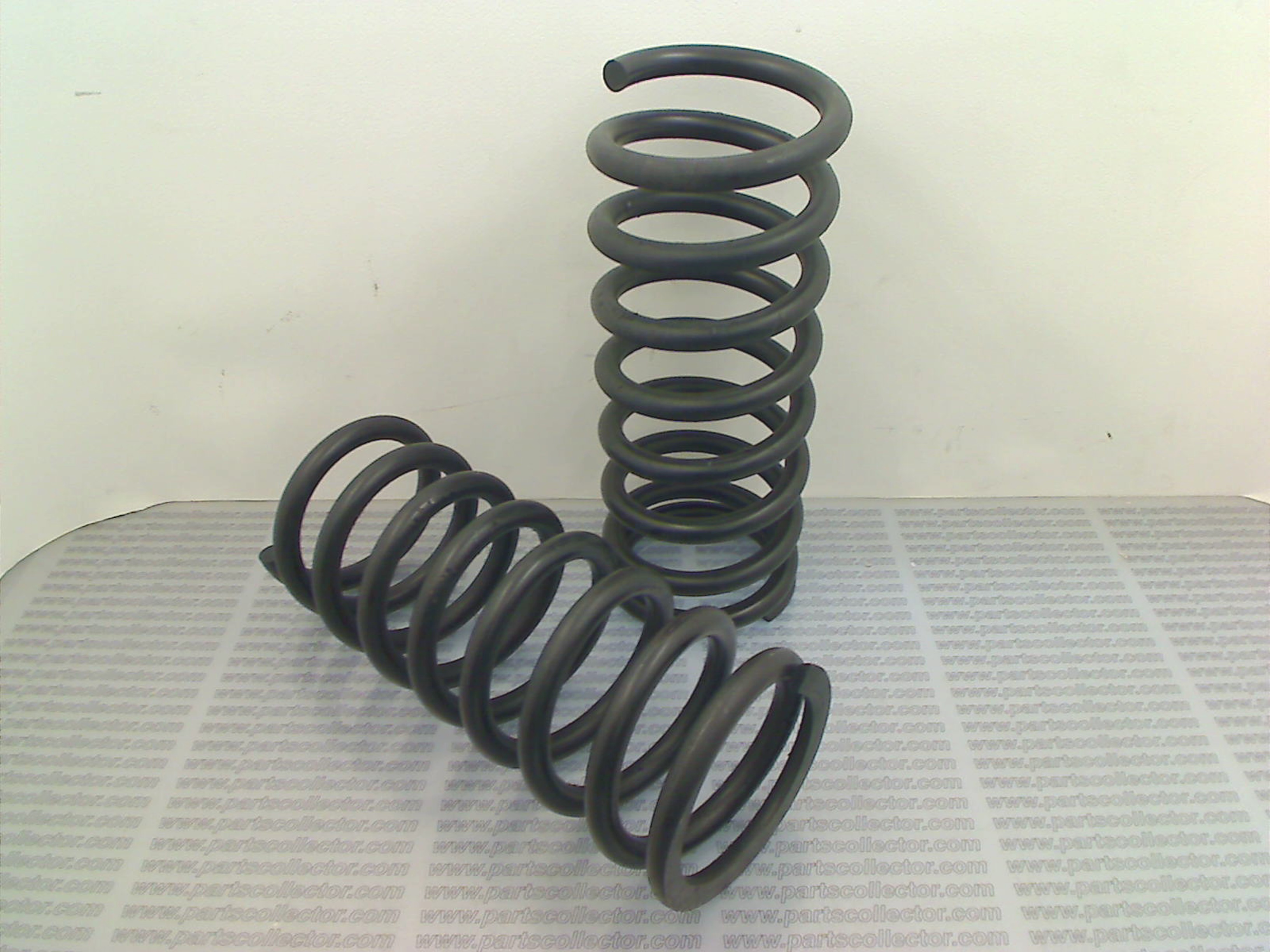 FRONT COIL SPRING SET