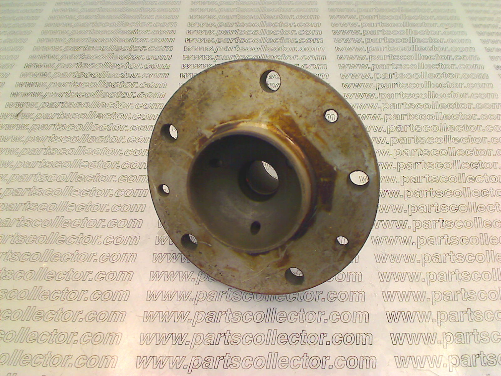 REAR HUB