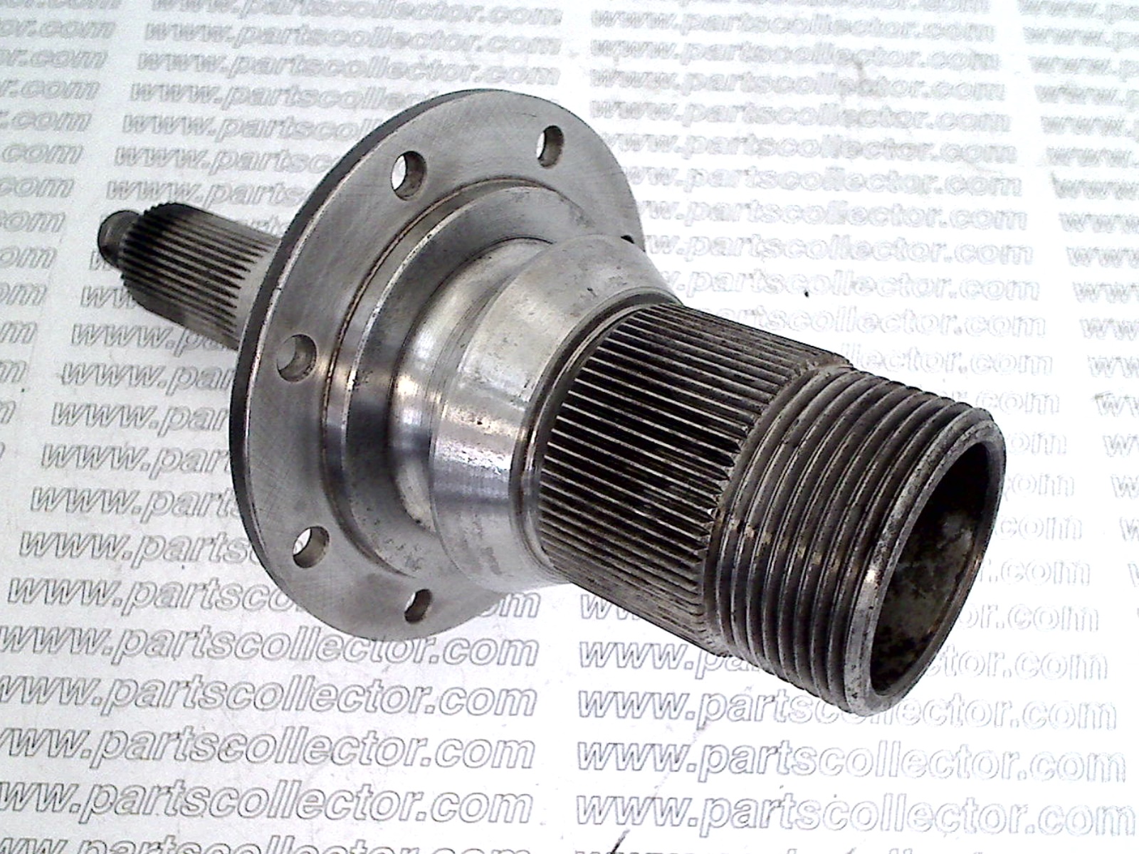 REAR RH WHEEL HUB