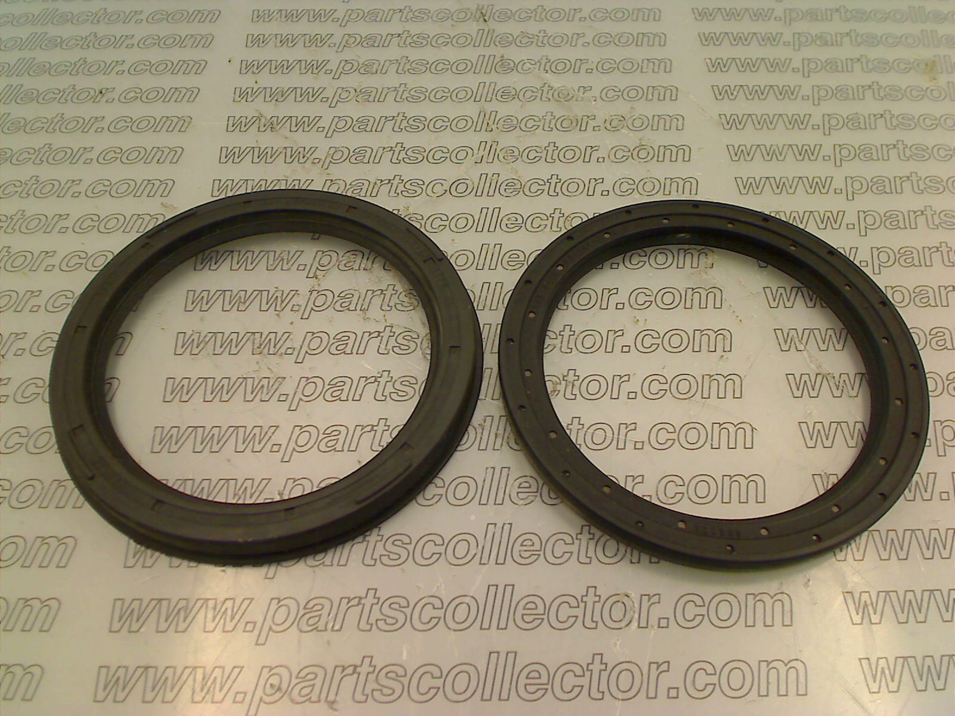 ENGINE - REAR GEARBOX OIL SEALS